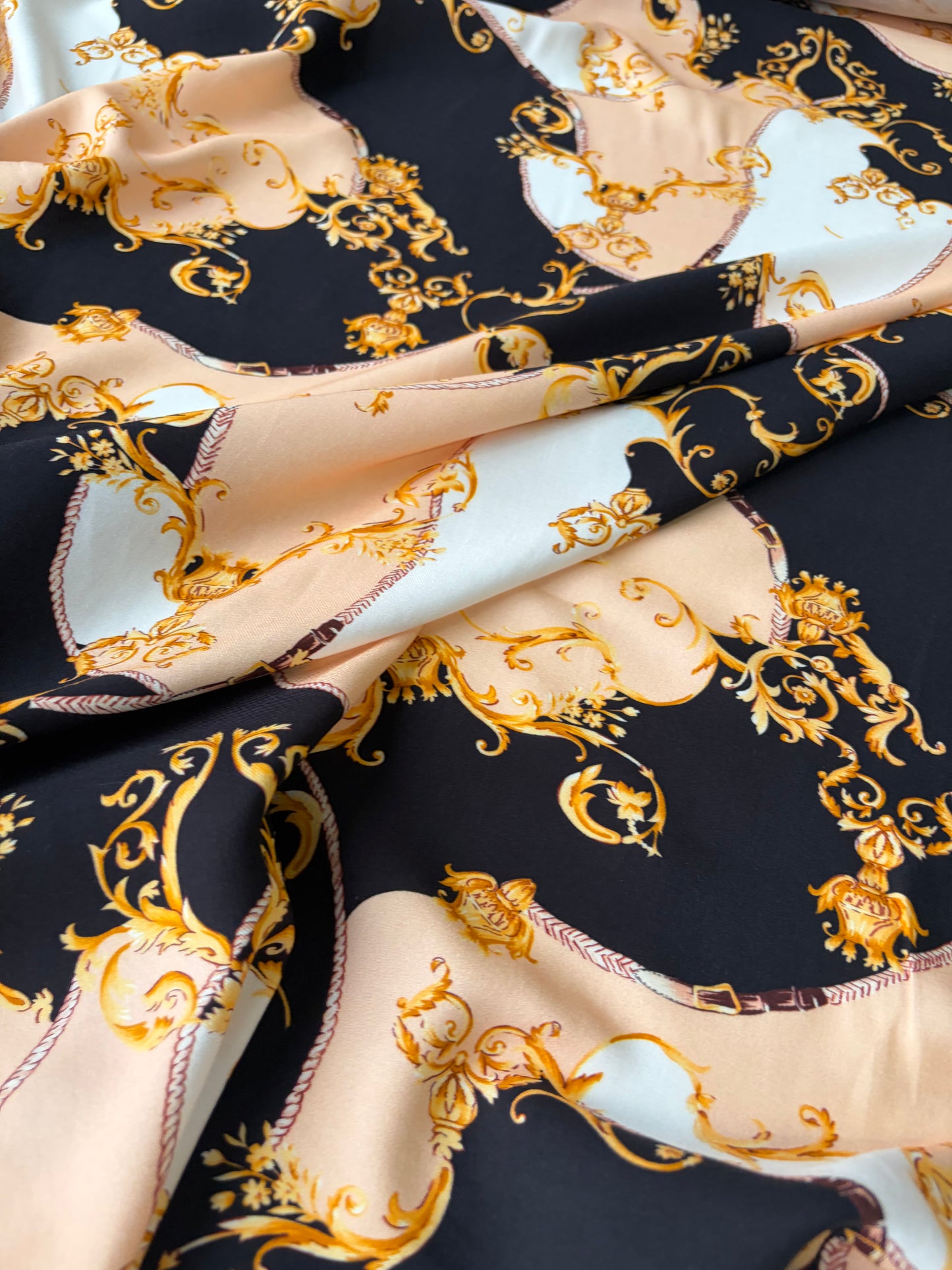 PAZZO 010 viscose twill chain print