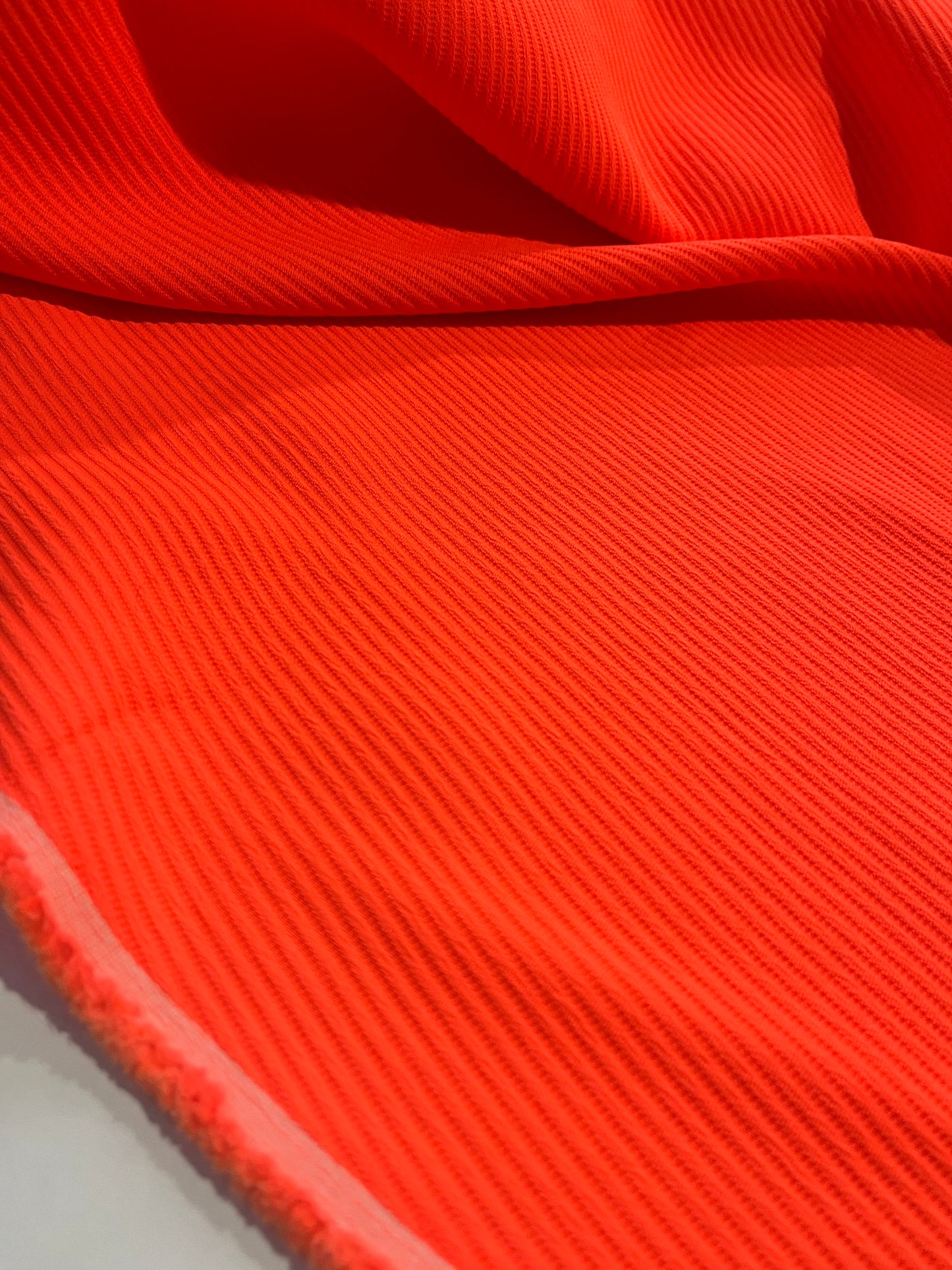 AMOS 037 structured polyamide diagonal weaving