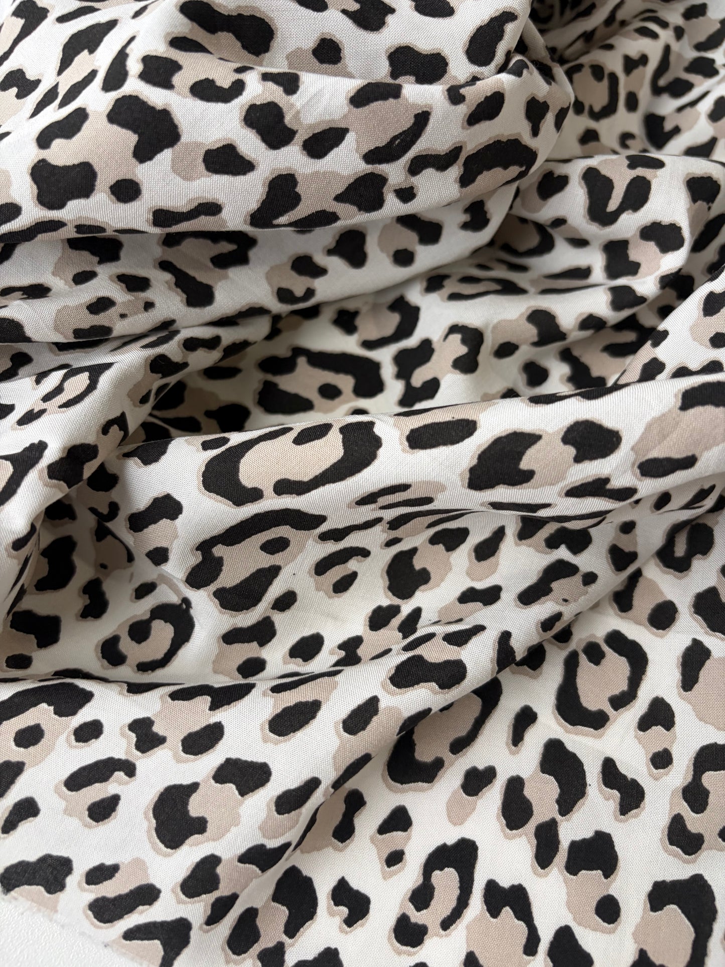 PAZZO 011 cotton voile animalier print