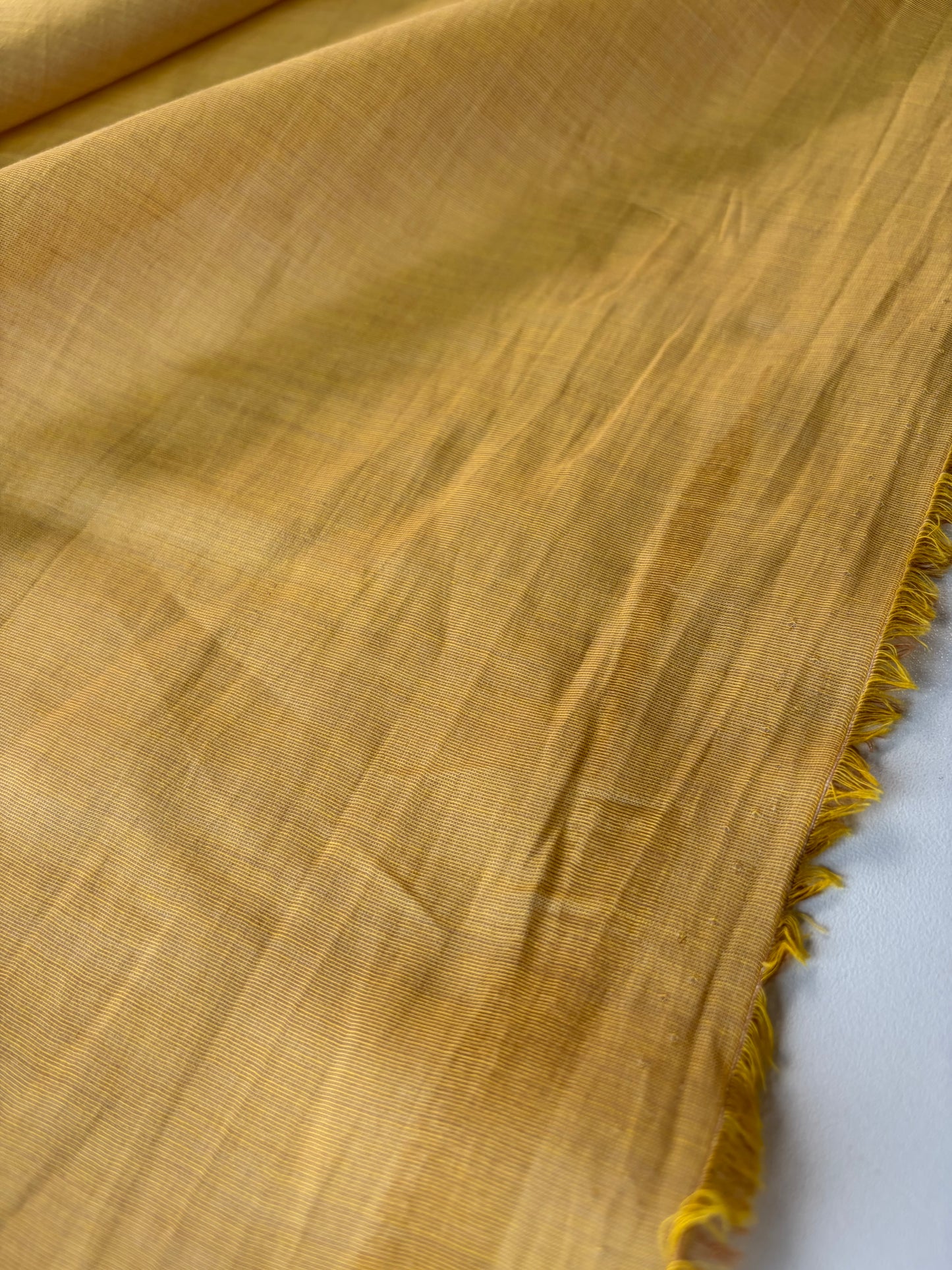 TOTO 011 viscose/silk voile warm yellow