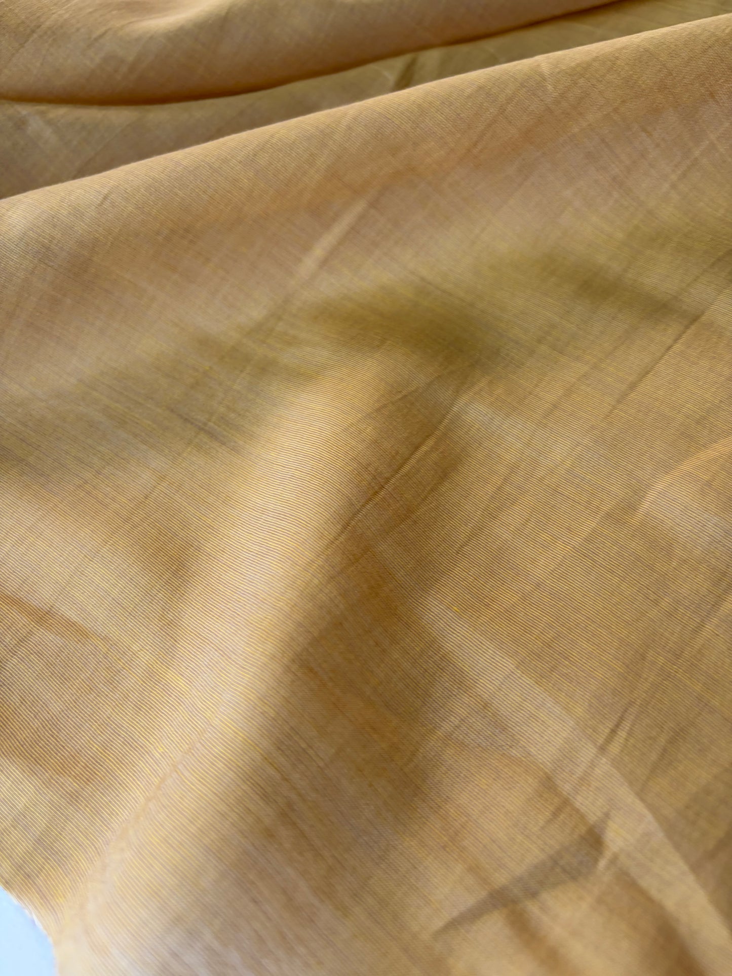 TOTO 011 viscose/silk voile warm yellow