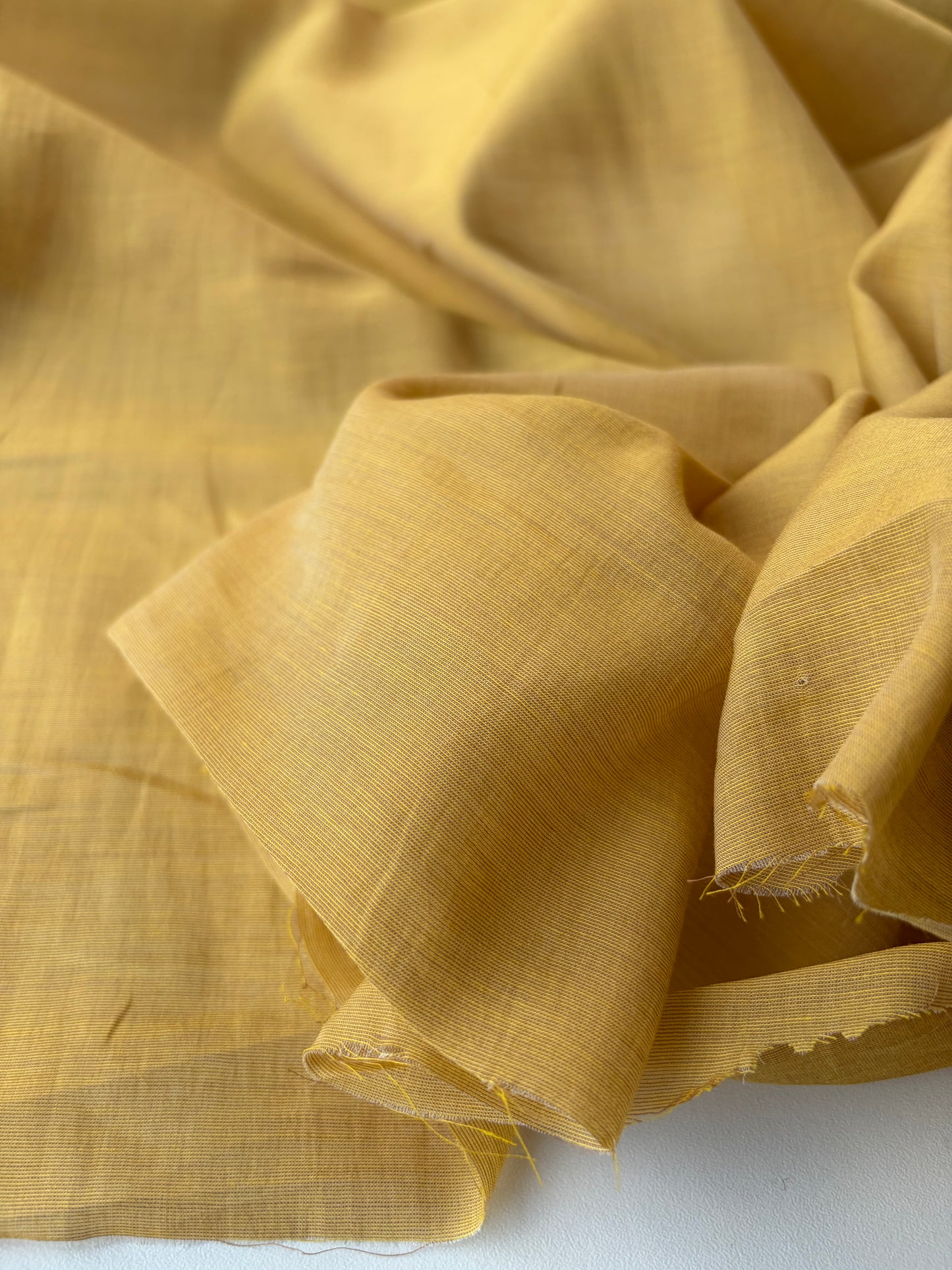 TOTO 011 viscose/silk voile warm yellow
