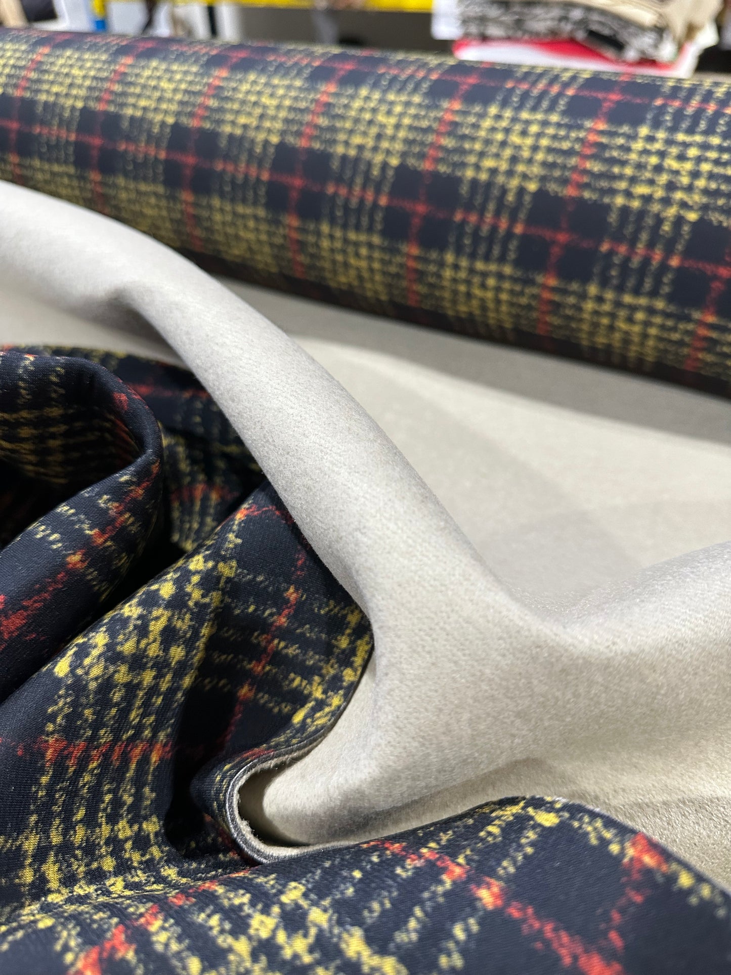 Flip side 425 red yellow black check double face beige