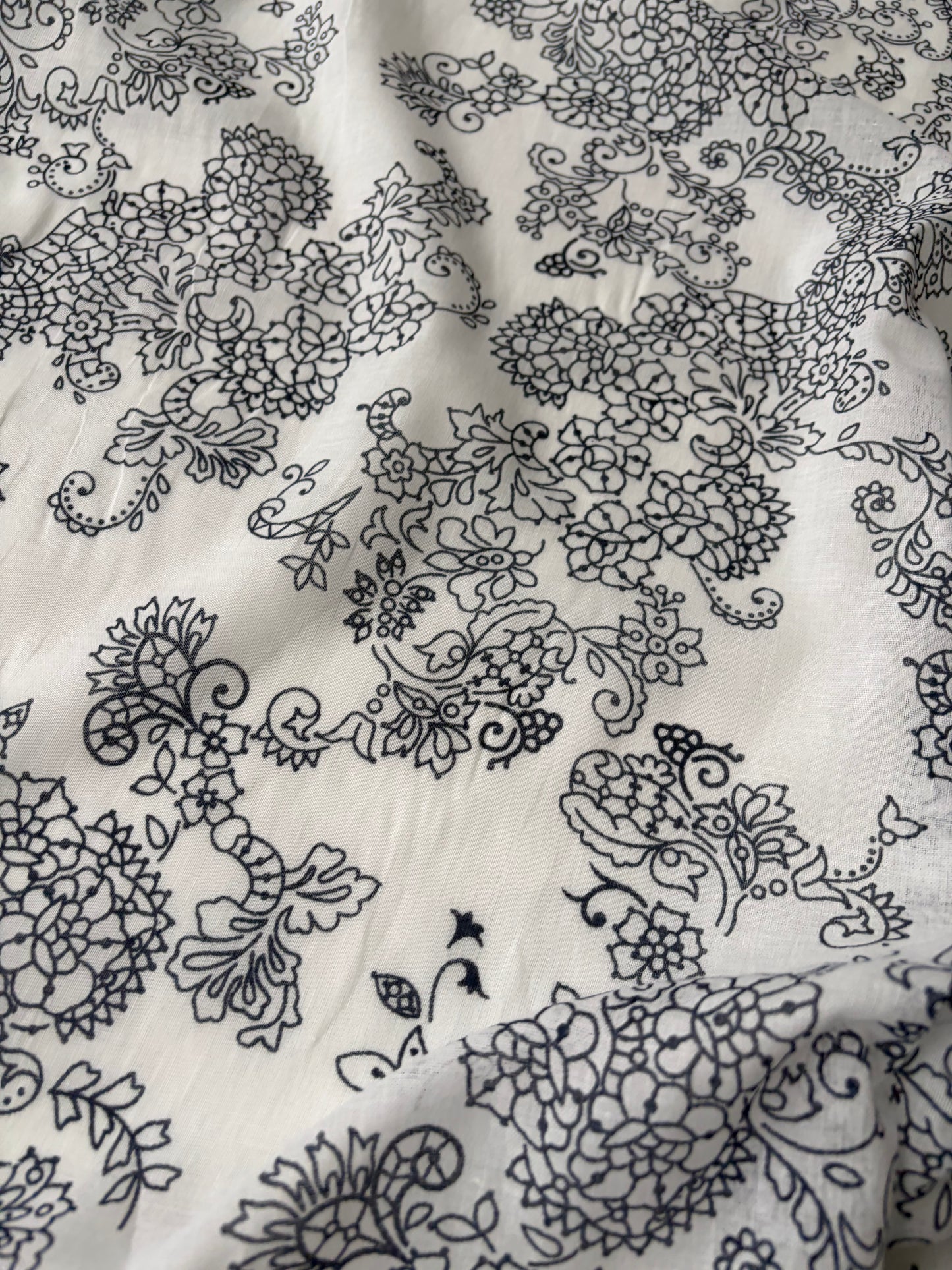 PAZZO 014 cotton voile white/navy print