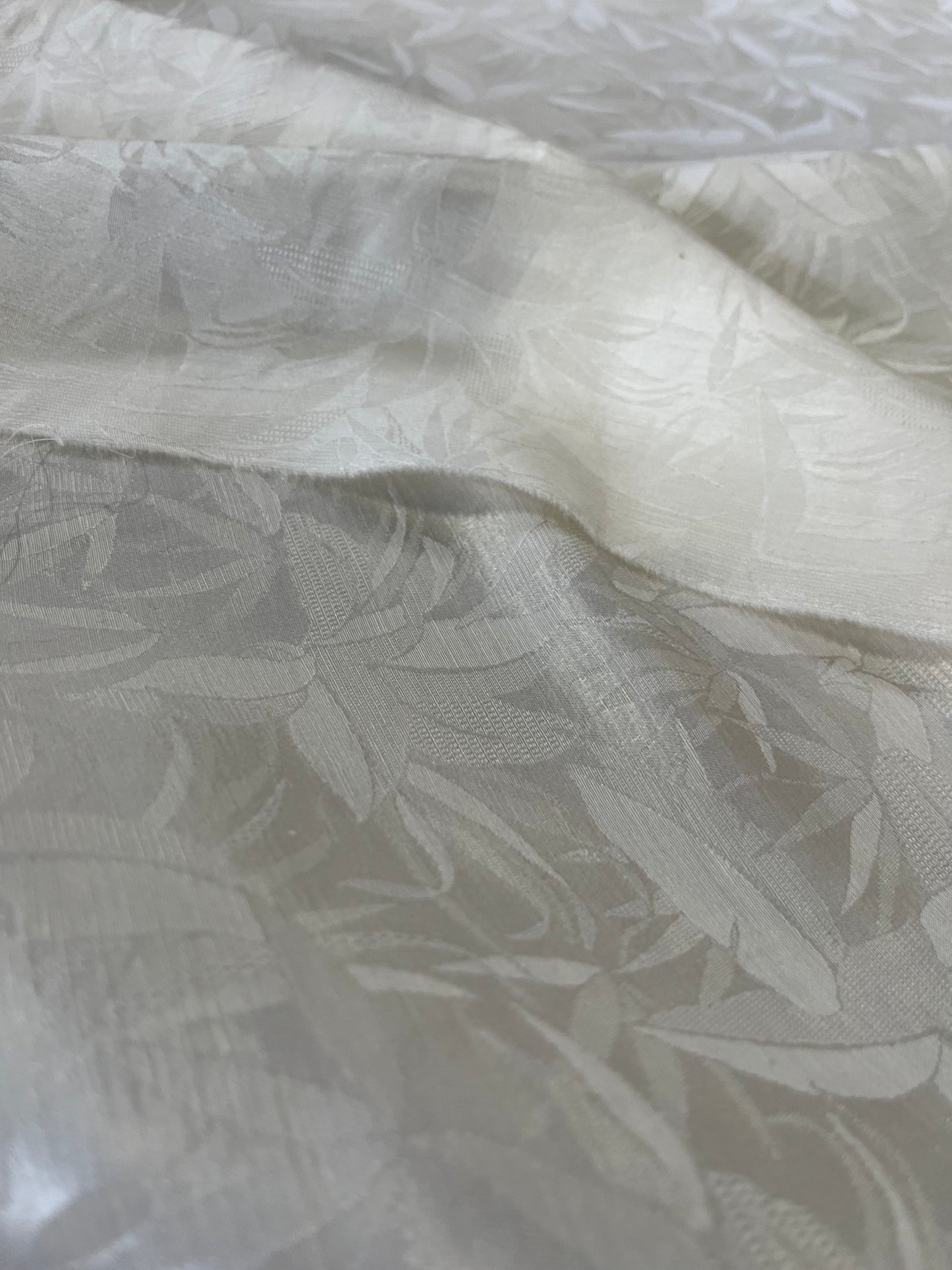 G01 CAN 020 SILK/ LINEN jacquard white