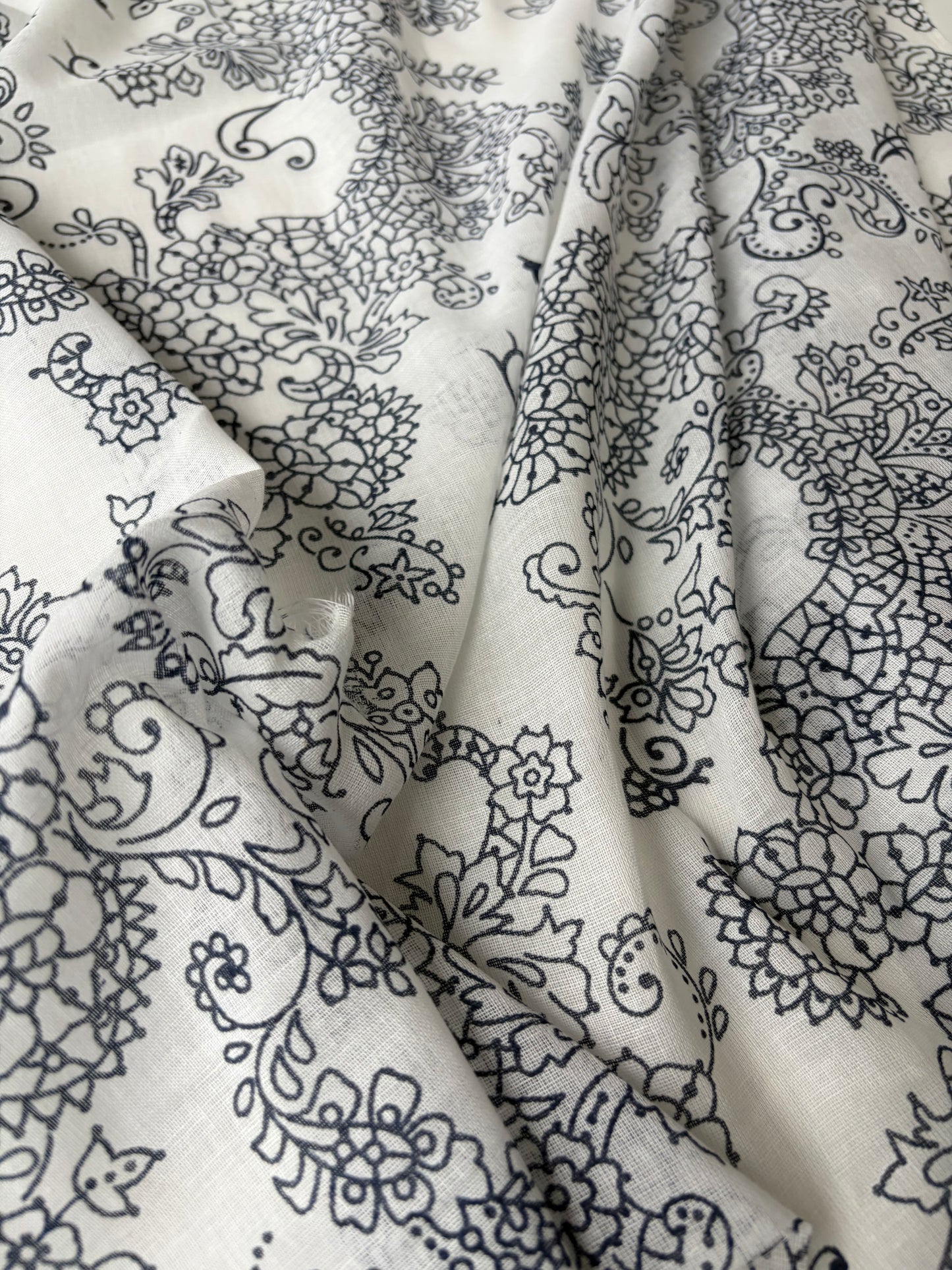 PAZZO 014 cotton voile white/navy print
