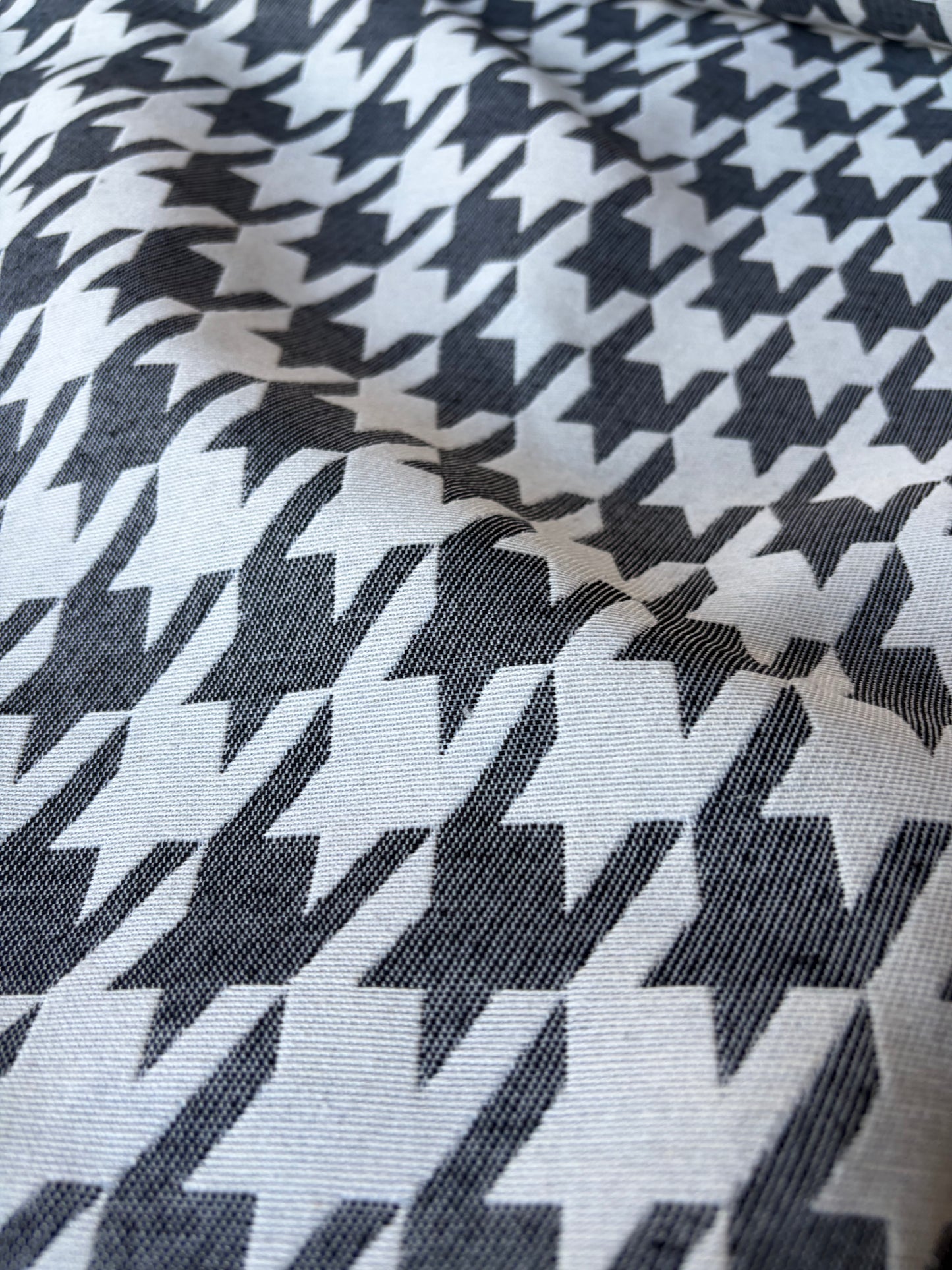 TOTO 015 cotton jacquard giant dogtooth black