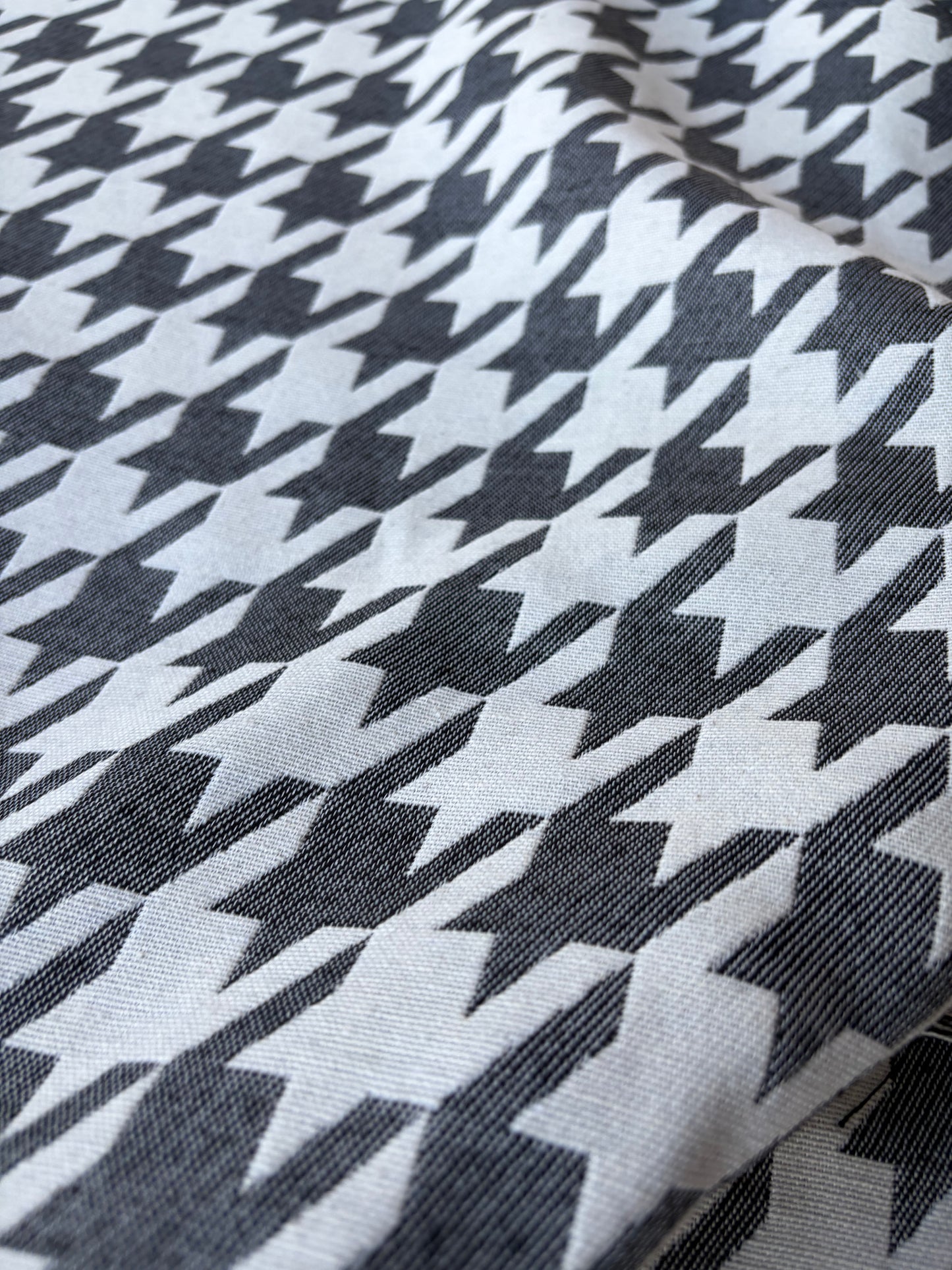 TOTO 015 cotton jacquard giant dogtooth black