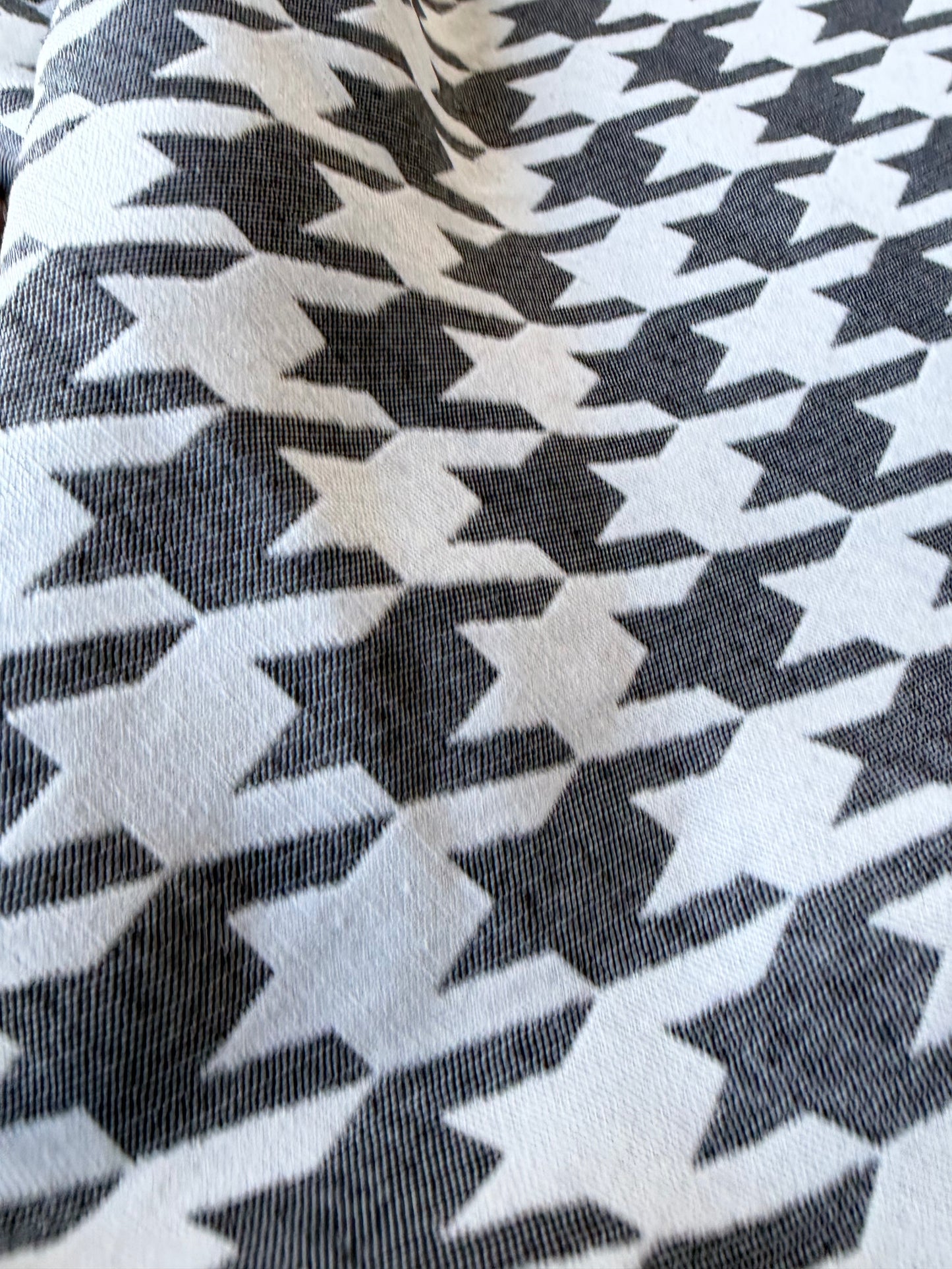 TOTO 015 cotton jacquard giant dogtooth black