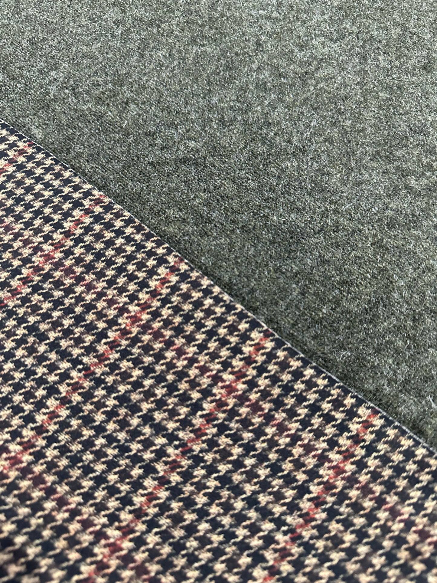 Flip Side 475 wool pied de poule brown camel double face moss green