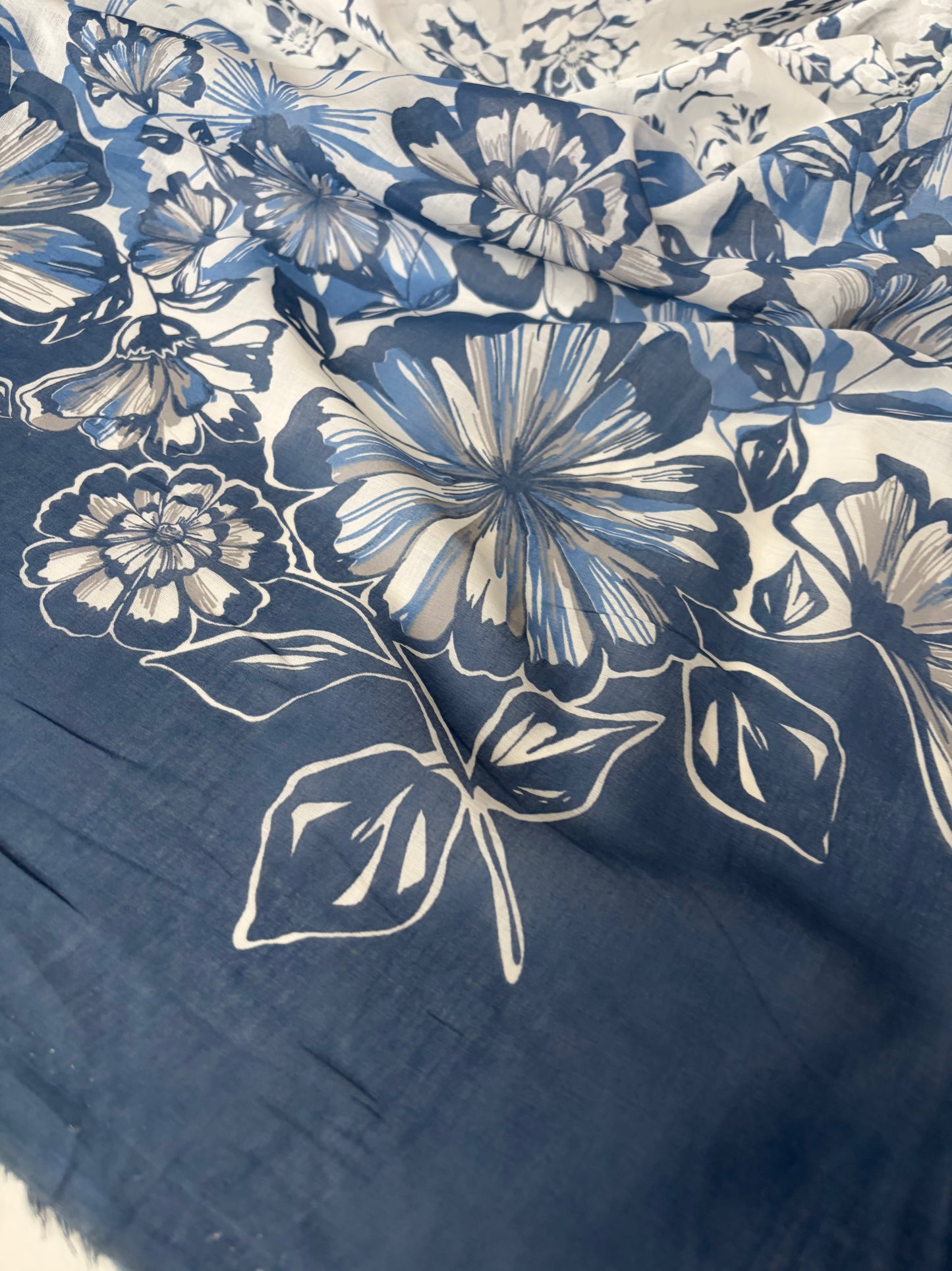 PAZZO 016 cotton voile single border print