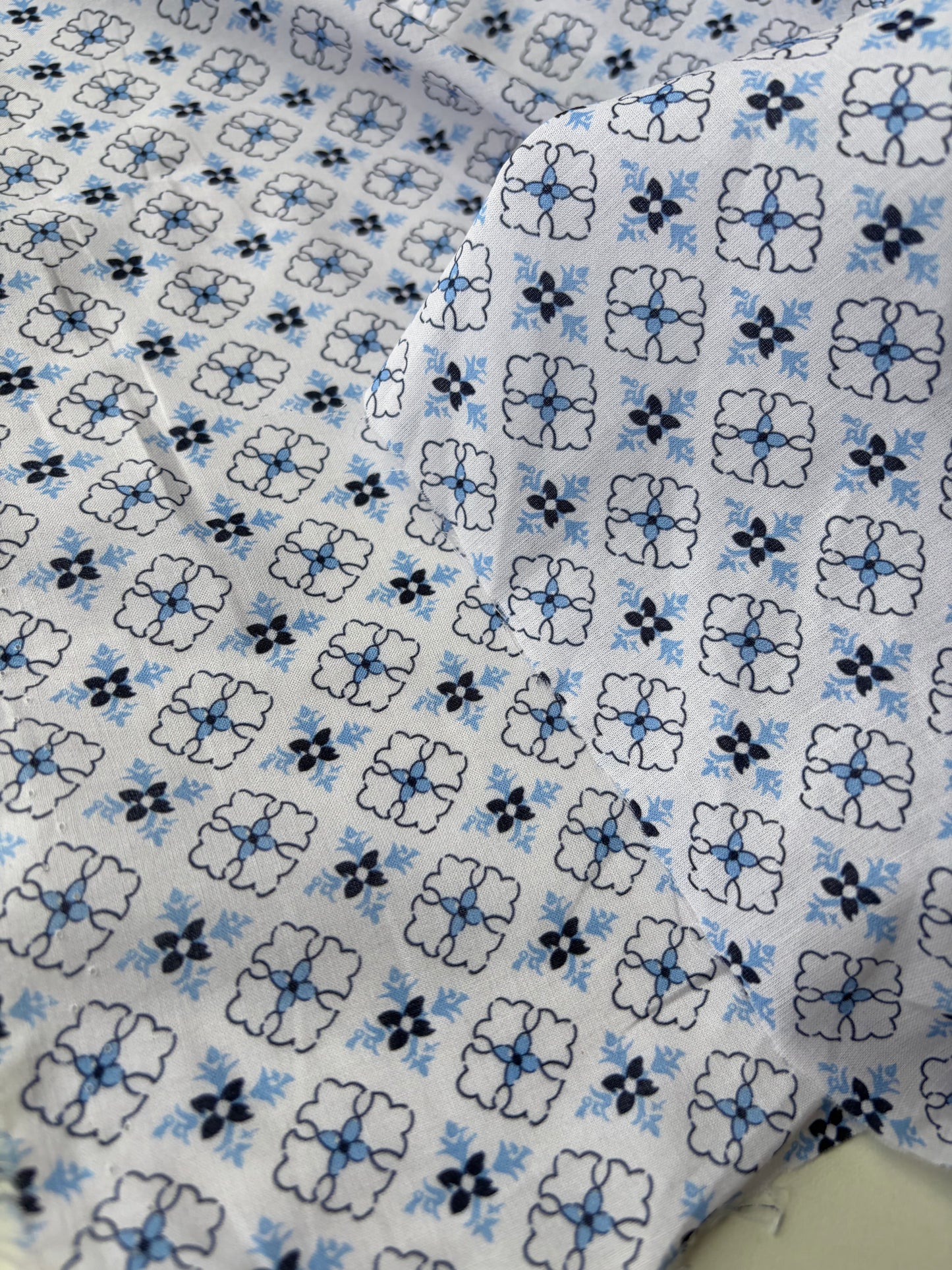 PAZZO 019 cotton voile multi blue clover print
