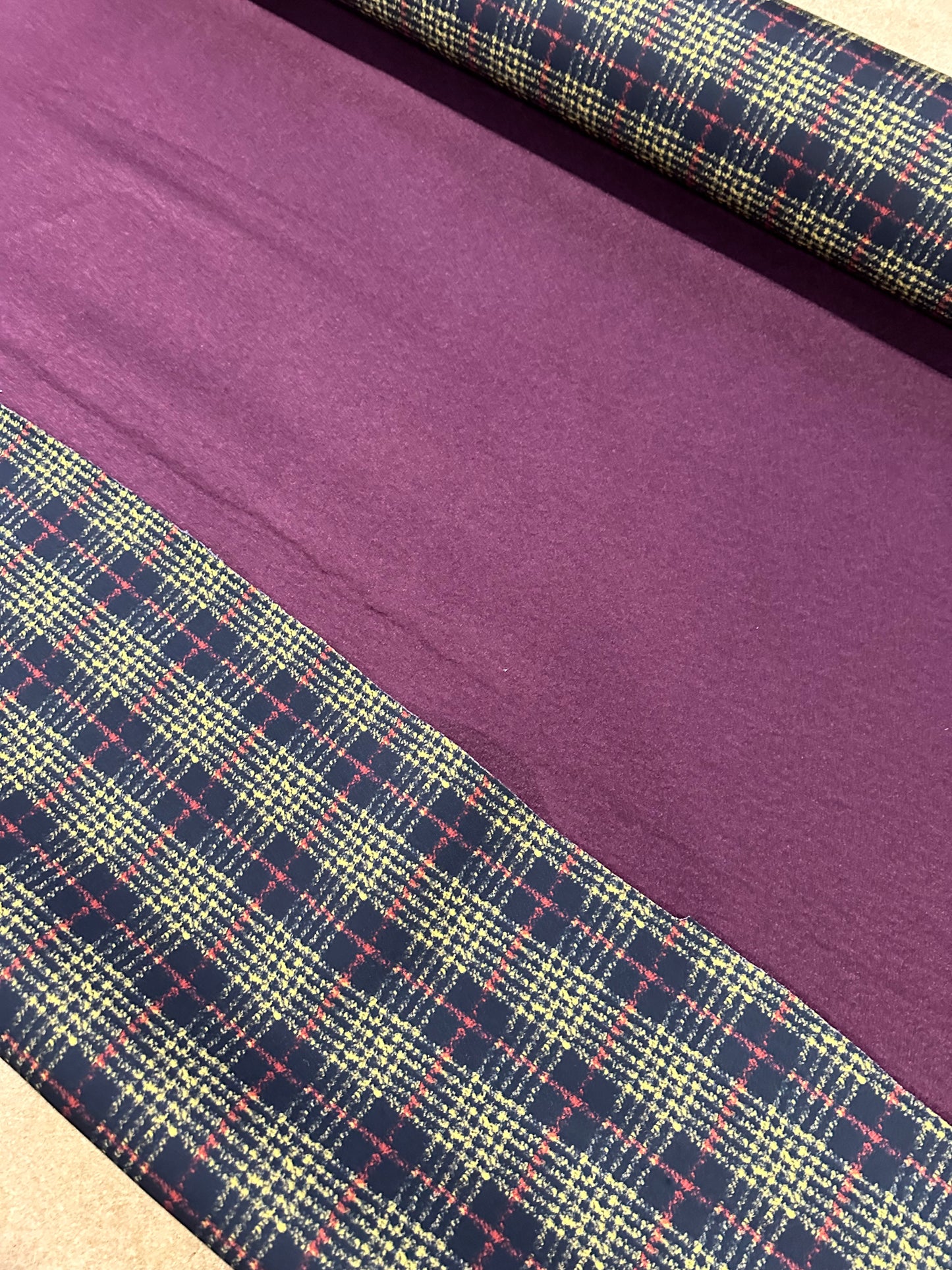 Flip side 530 red yellow black check double face aubergine