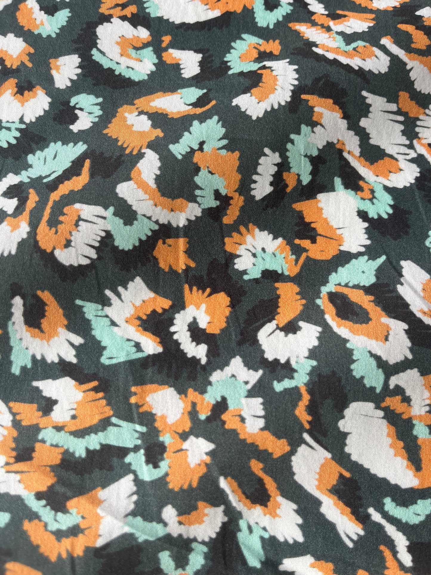 ATILLA 048 silky poplin leopard strokes