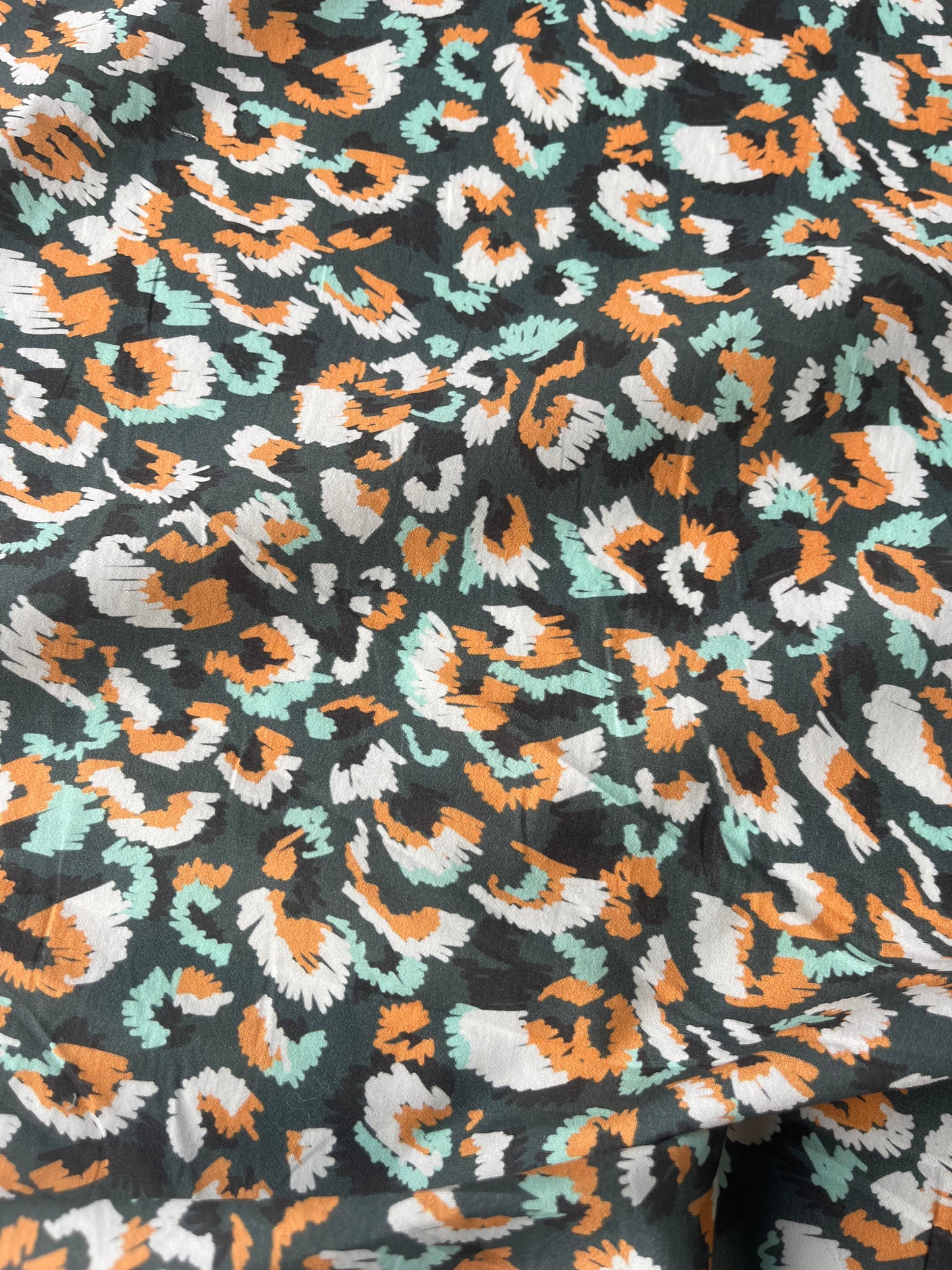 ATILLA 048 silky poplin leopard strokes