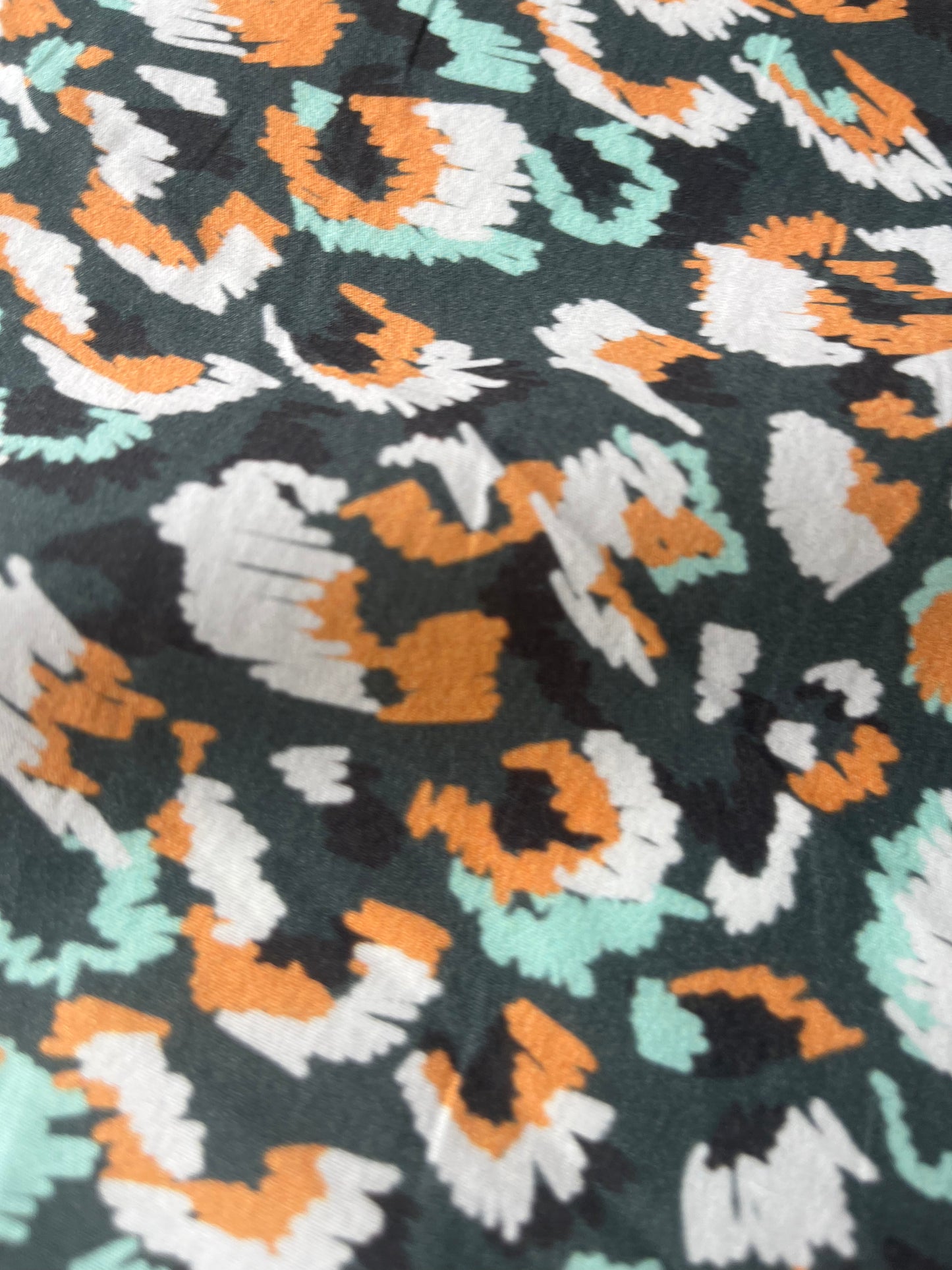ATILLA 048 silky poplin leopard strokes