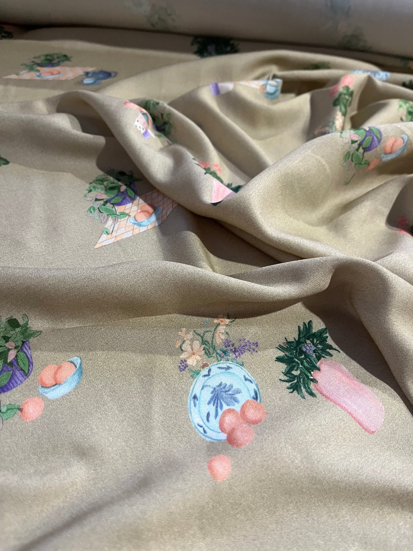 WALLY 046 viscose satin with conversational print