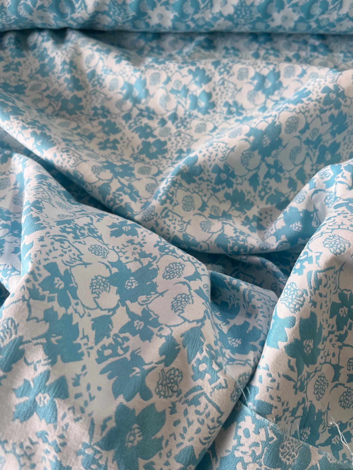 GARRY 009 jacquard turquoise flowers