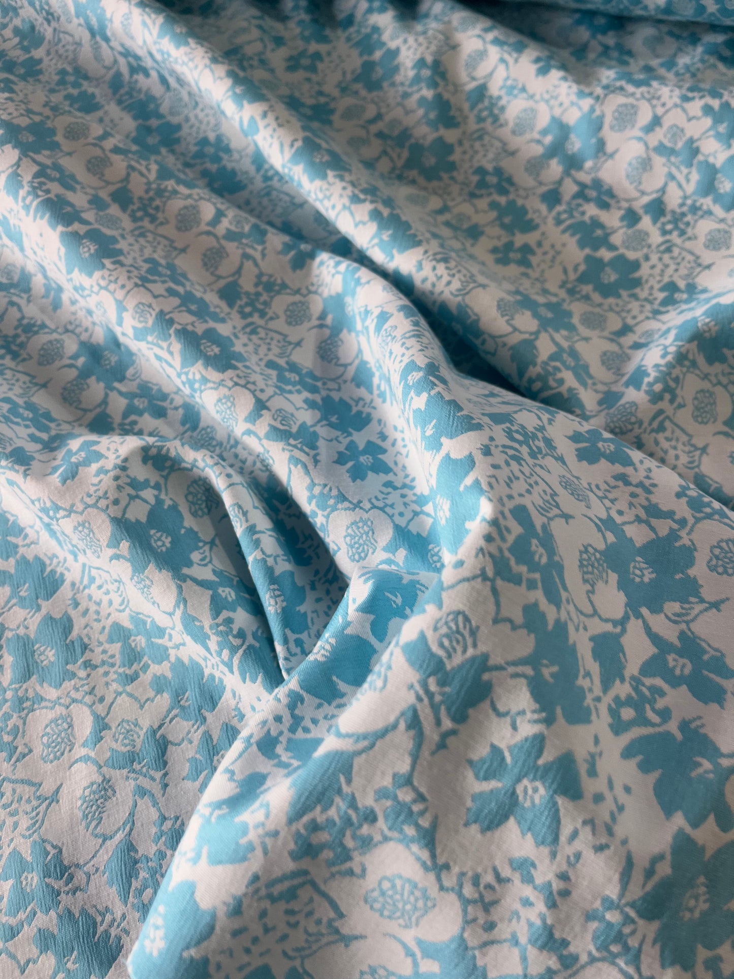 GARRY 009 jacquard turquoise flowers