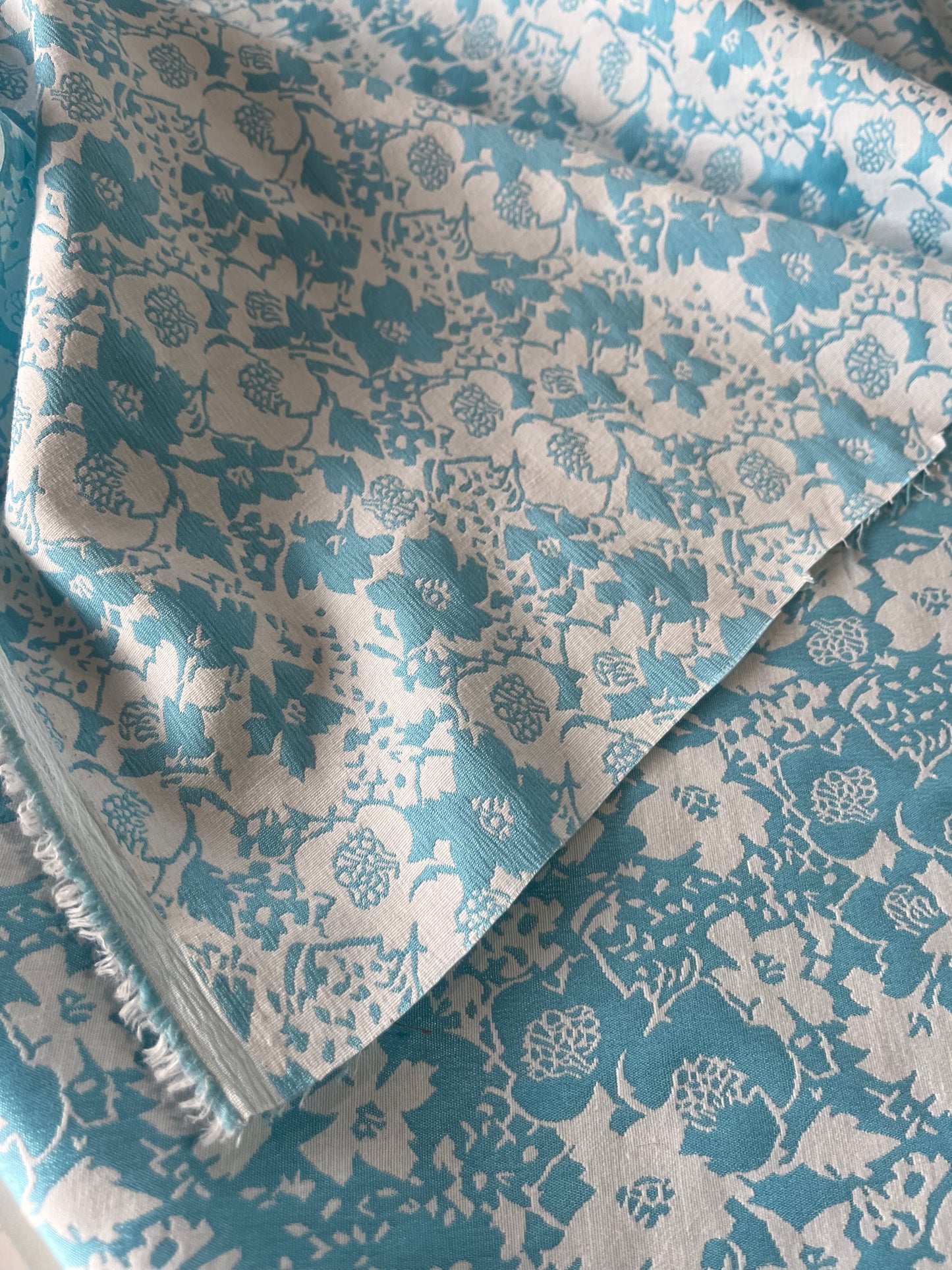 GARRY 009 jacquard turquoise flowers