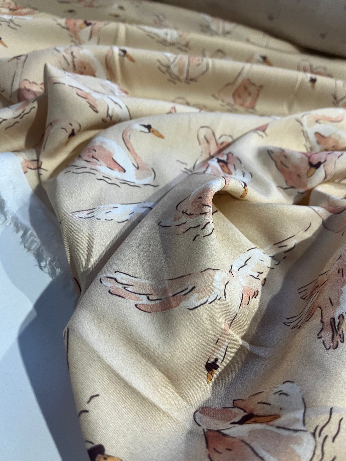 WALLY 050 viscose satin with conversational print