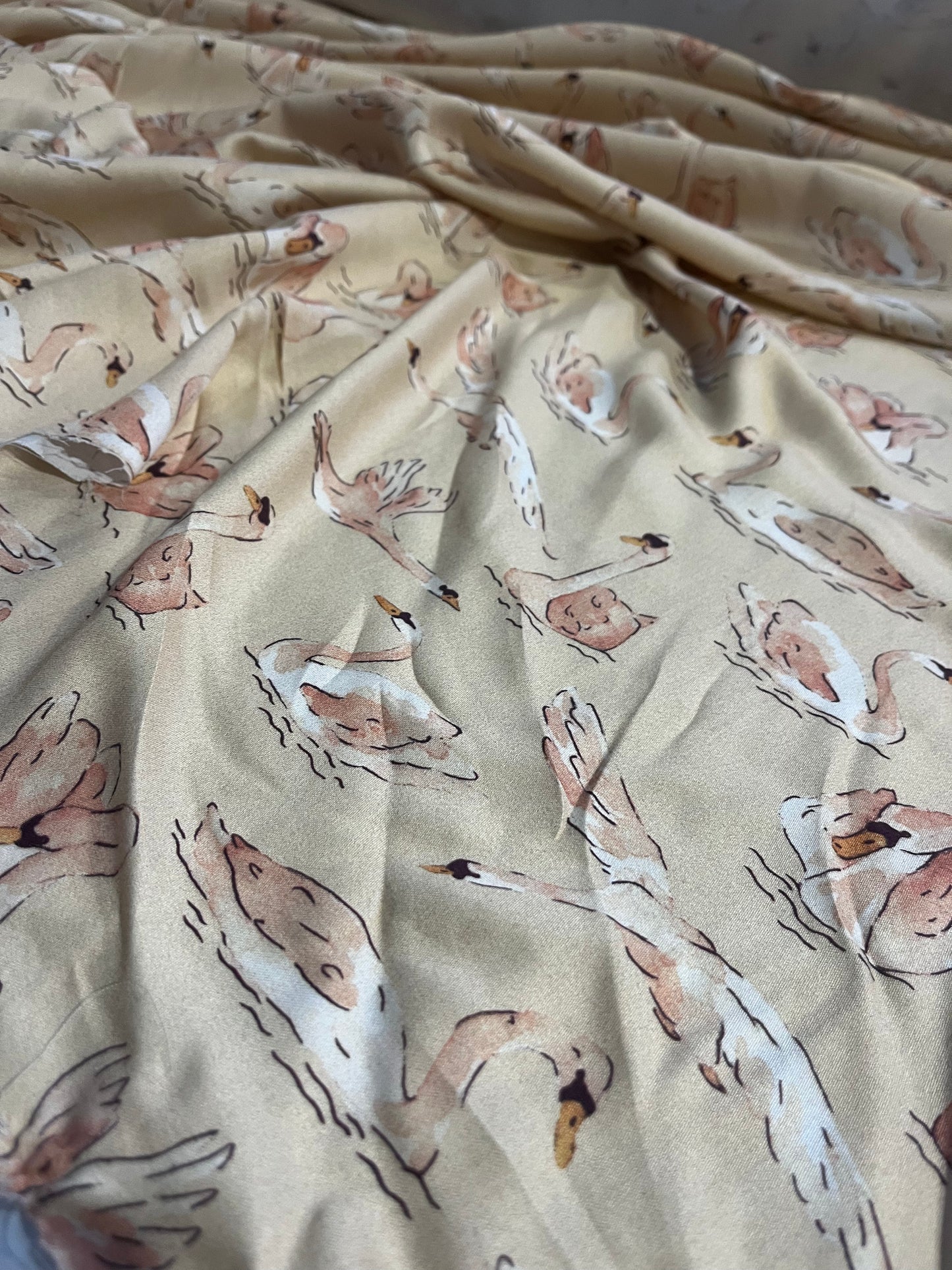 WALLY 050 viscose satin with conversational print