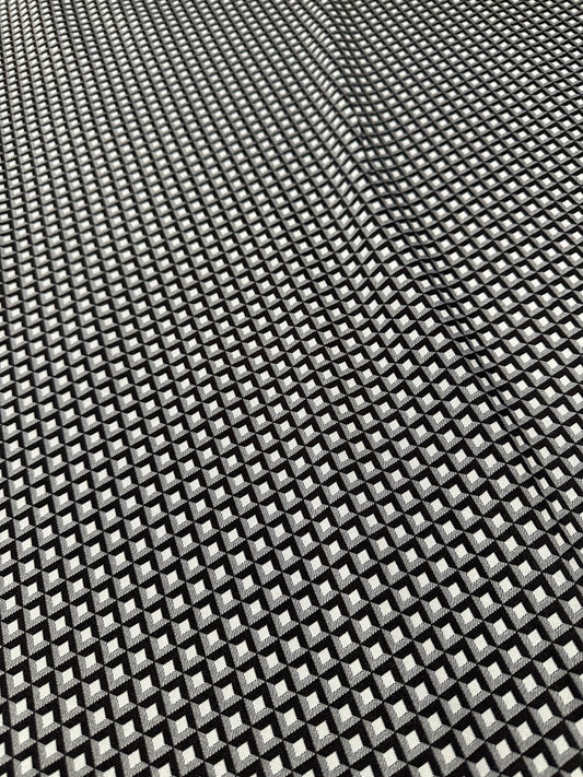 Jacques 135 jacquard geometrical design black/white