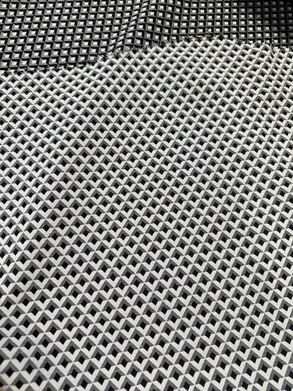 Jacques 135 jacquard geometrical design black/white