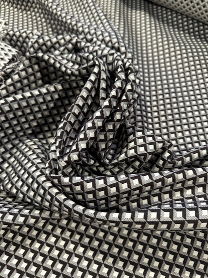 Jacques 135 jacquard geometrical design black/white