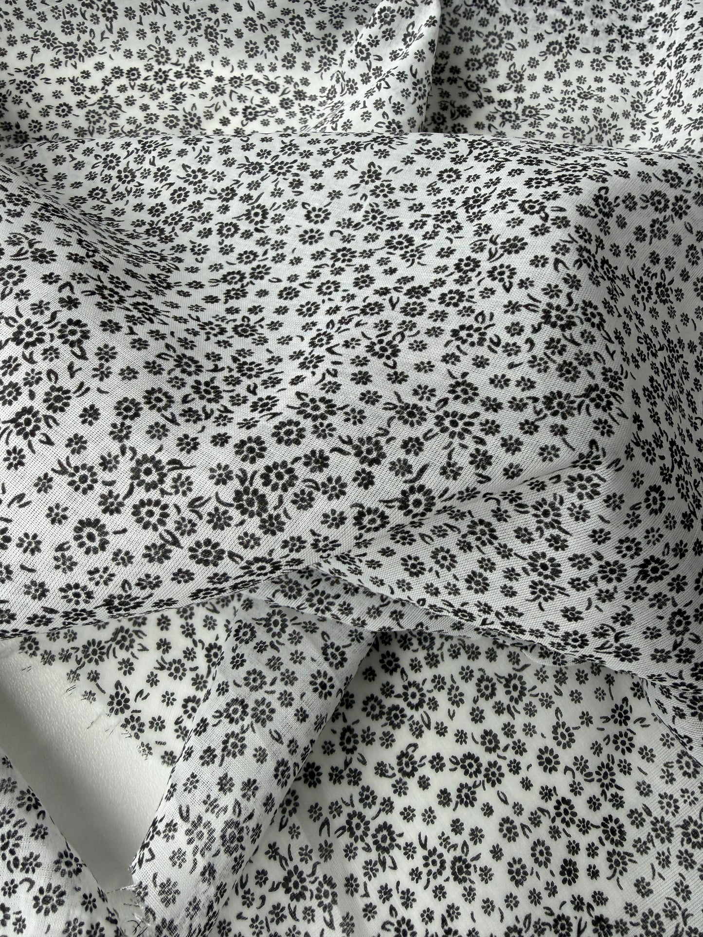 PAZZO 025 cotton voile mini black/white flowerprint