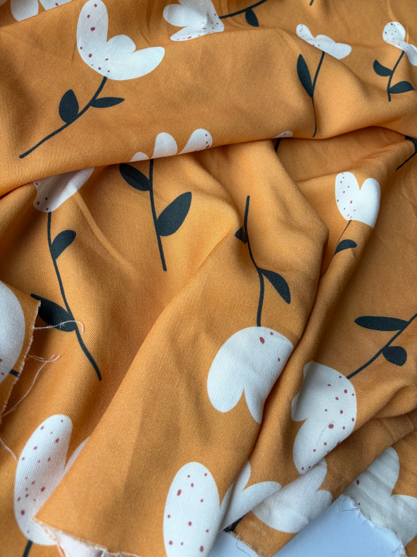 PAZZO 026 viscose twill naive flowers