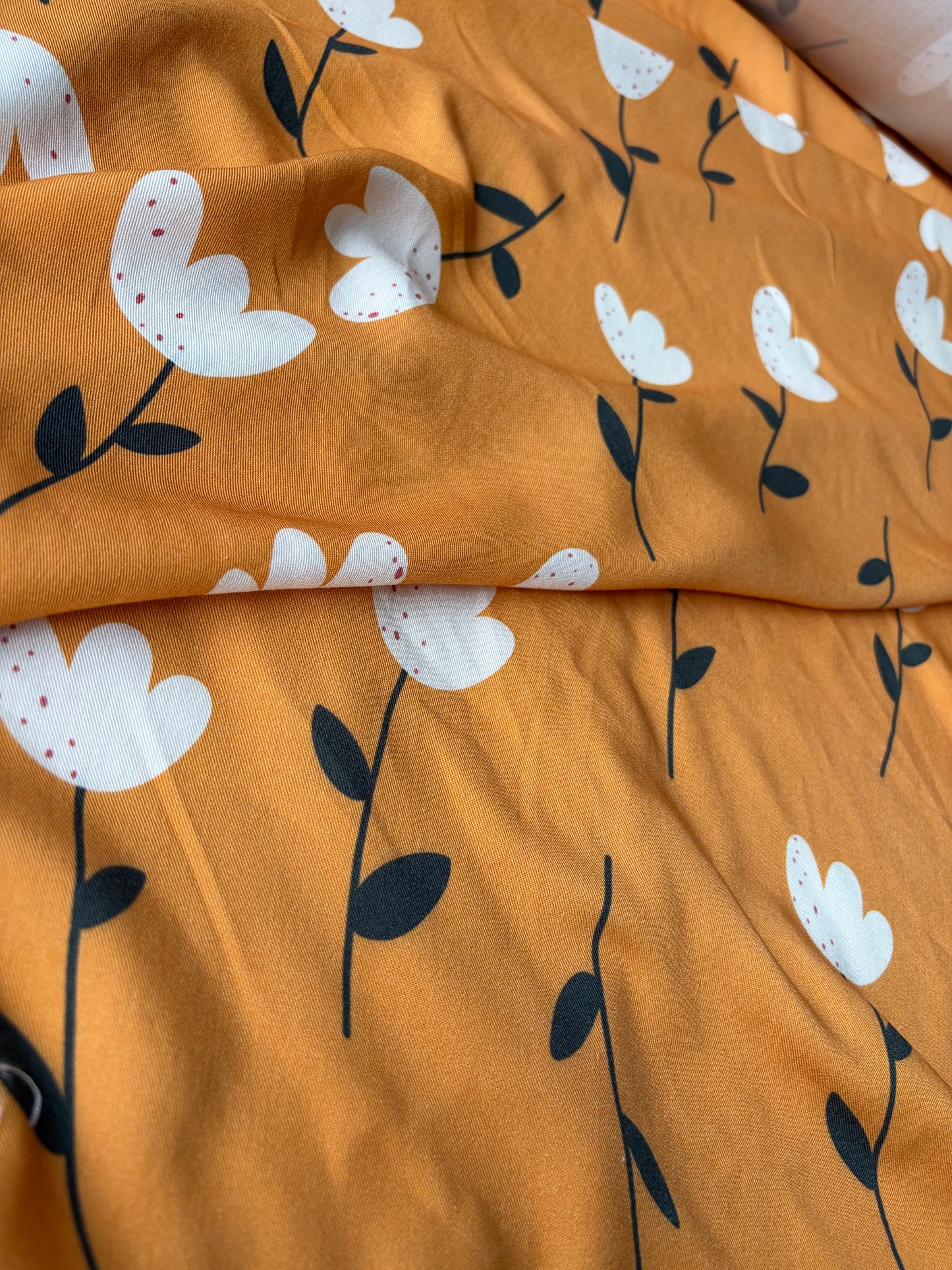 PAZZO 026 viscose twill naive flowers