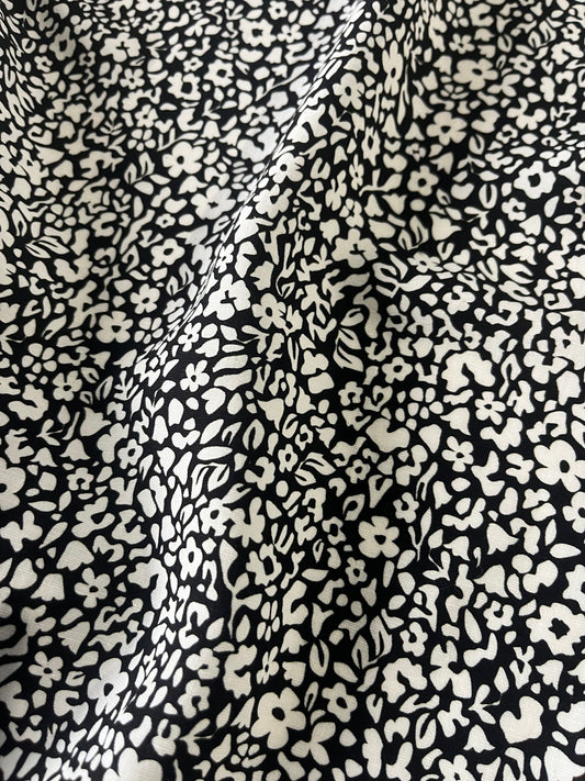 BACCHUS 009 slub viscose linen ditsy flowers