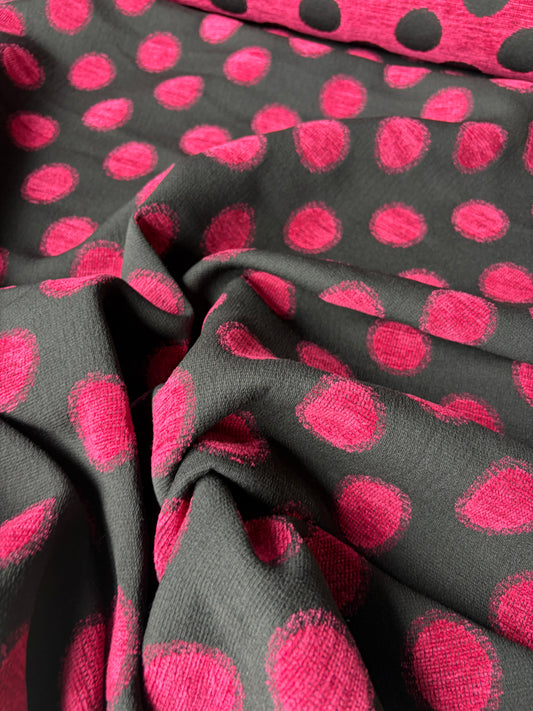 TOTO 039 heavy chenille jacquard fuchsia dots