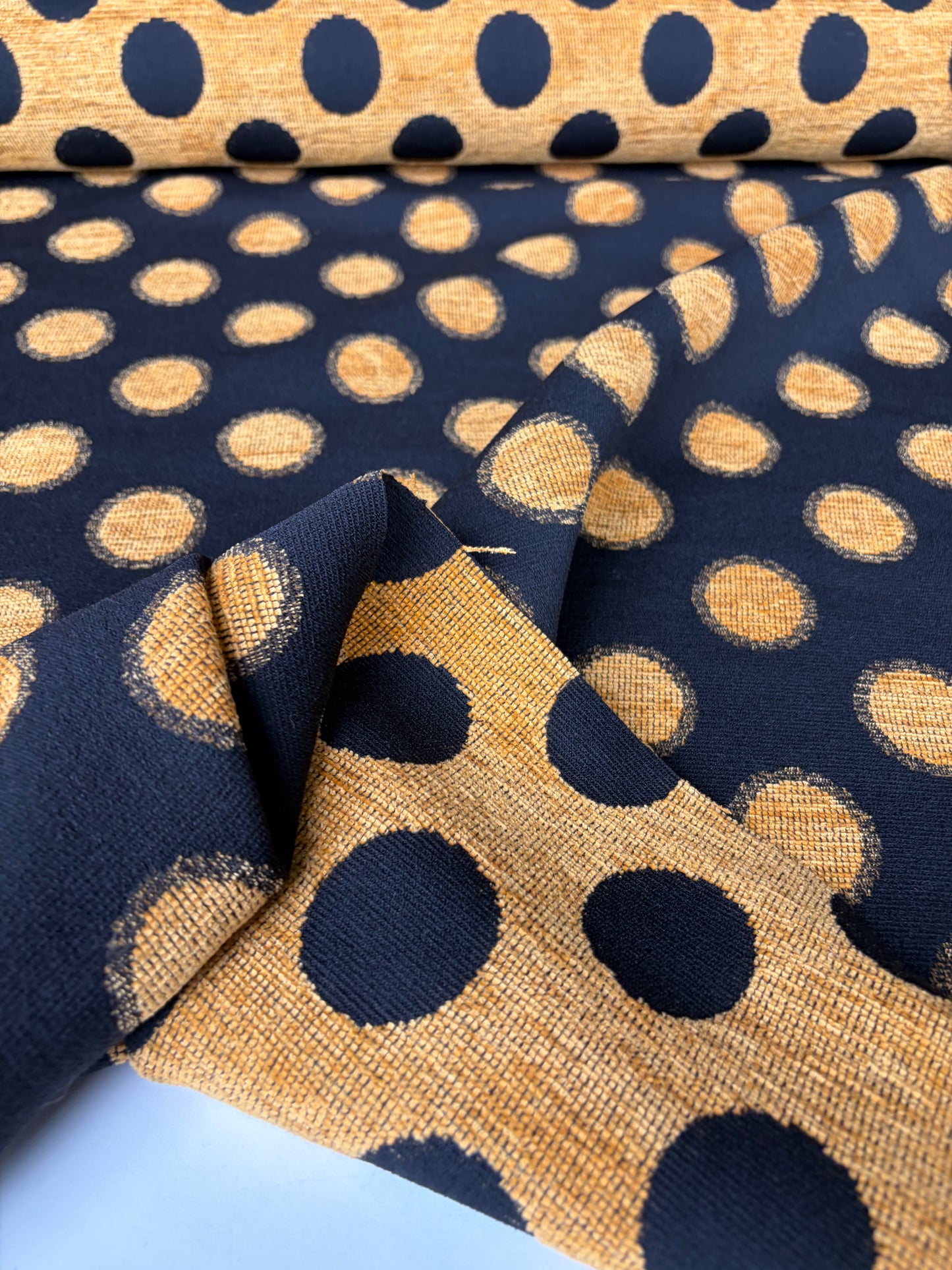 TOTO 040 heavy chenille jacquard yellow dots