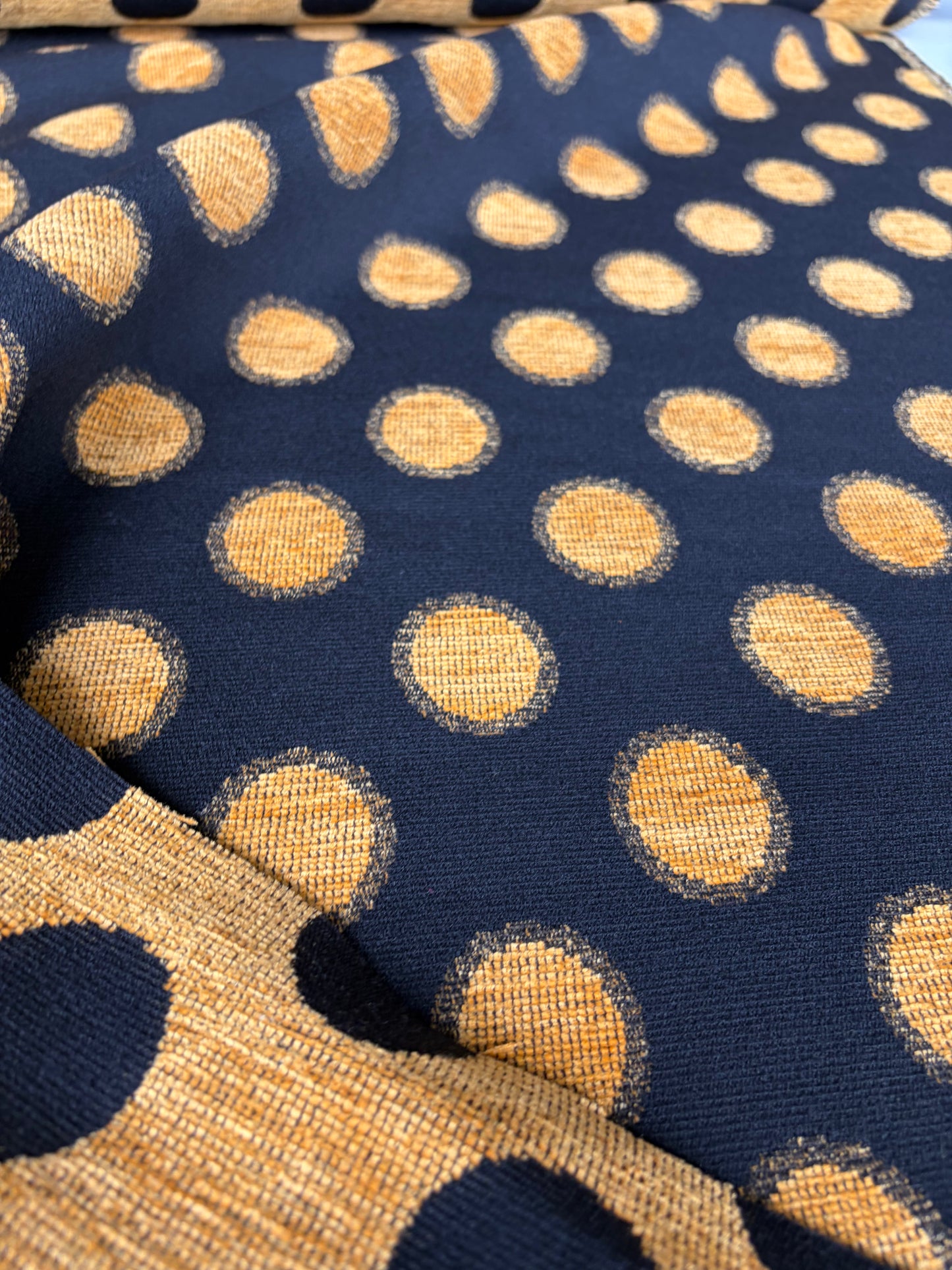 TOTO 040 heavy chenille jacquard yellow dots