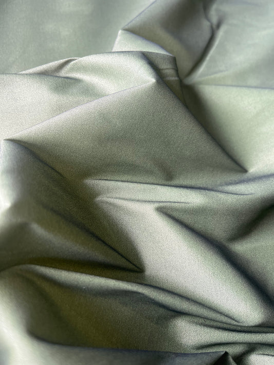BACCHUS 020 stretch moss green changeant