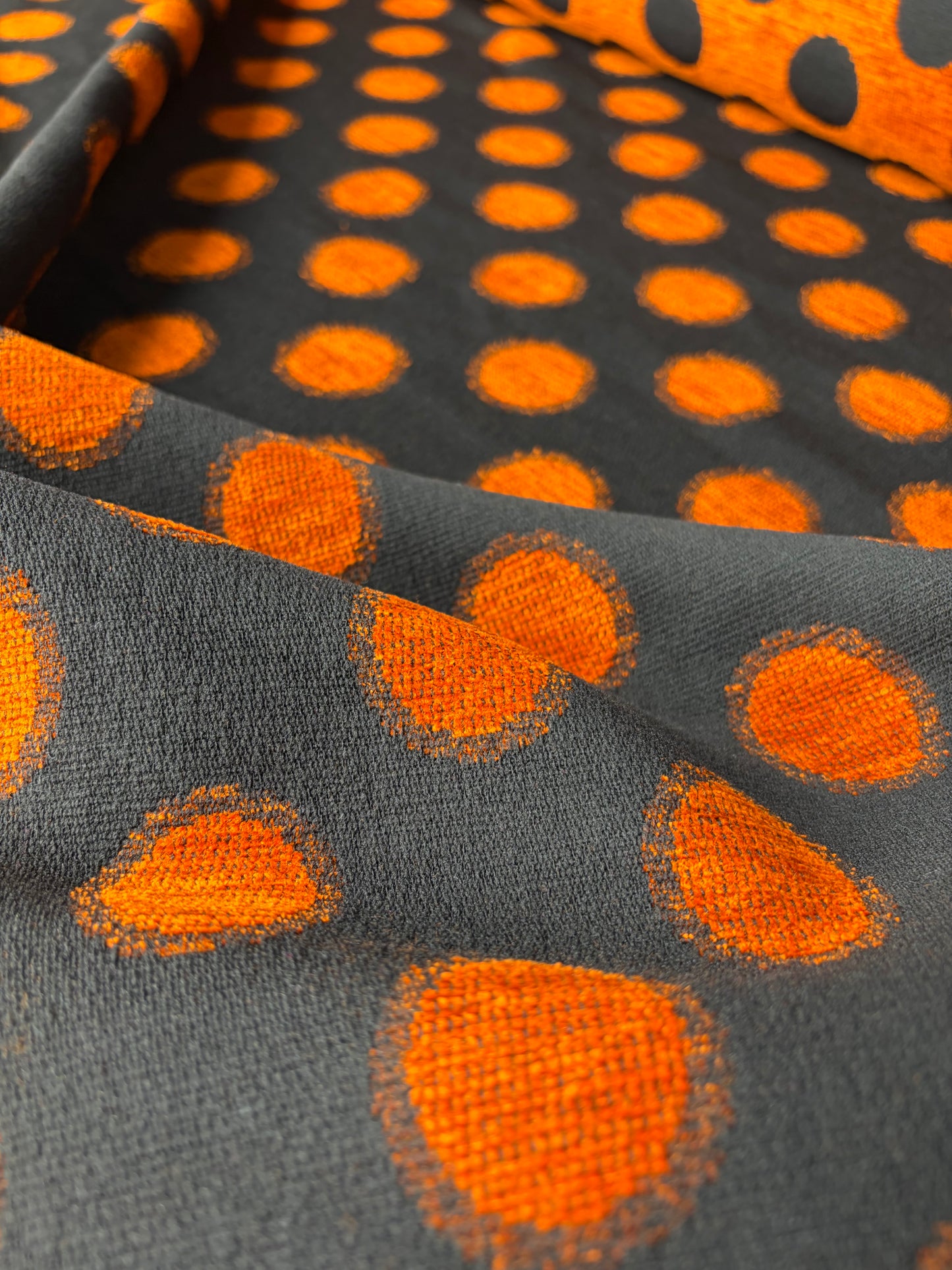 TOTO 042 heavy chenille jacquard orange dots