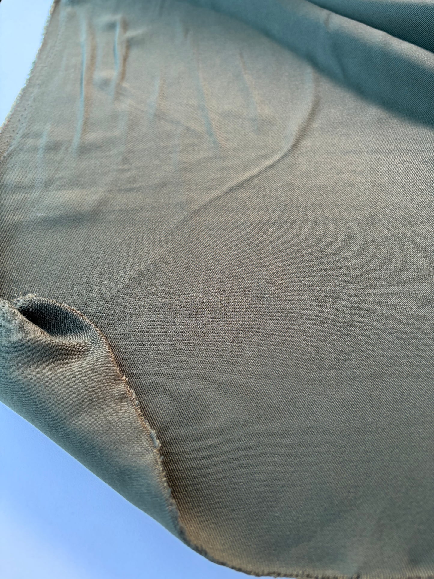 TOTO 045 heavy viscose twill army  green