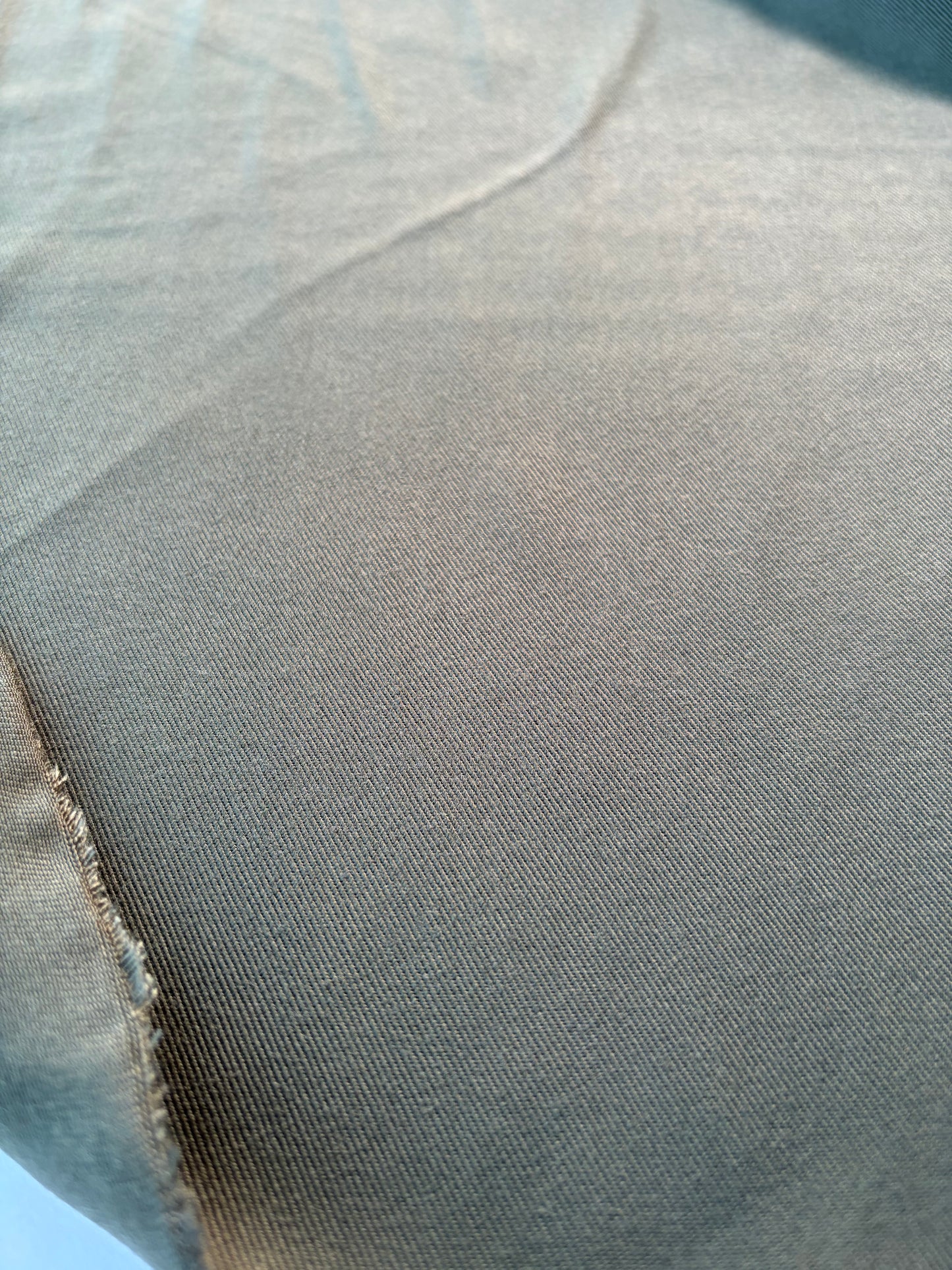TOTO 045 heavy viscose twill army  green