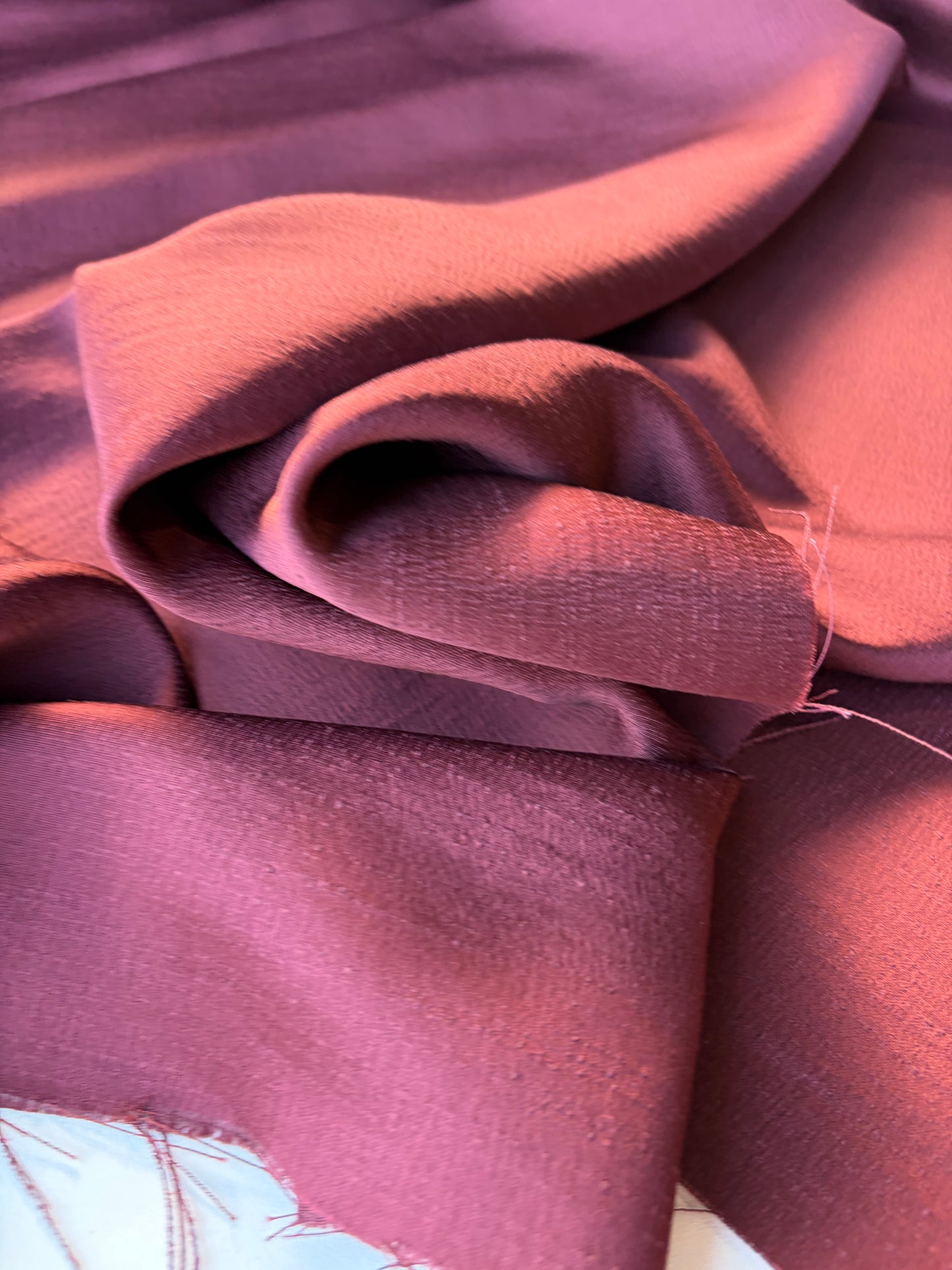 TOTO 047 VI/PL shantung washed burgundy