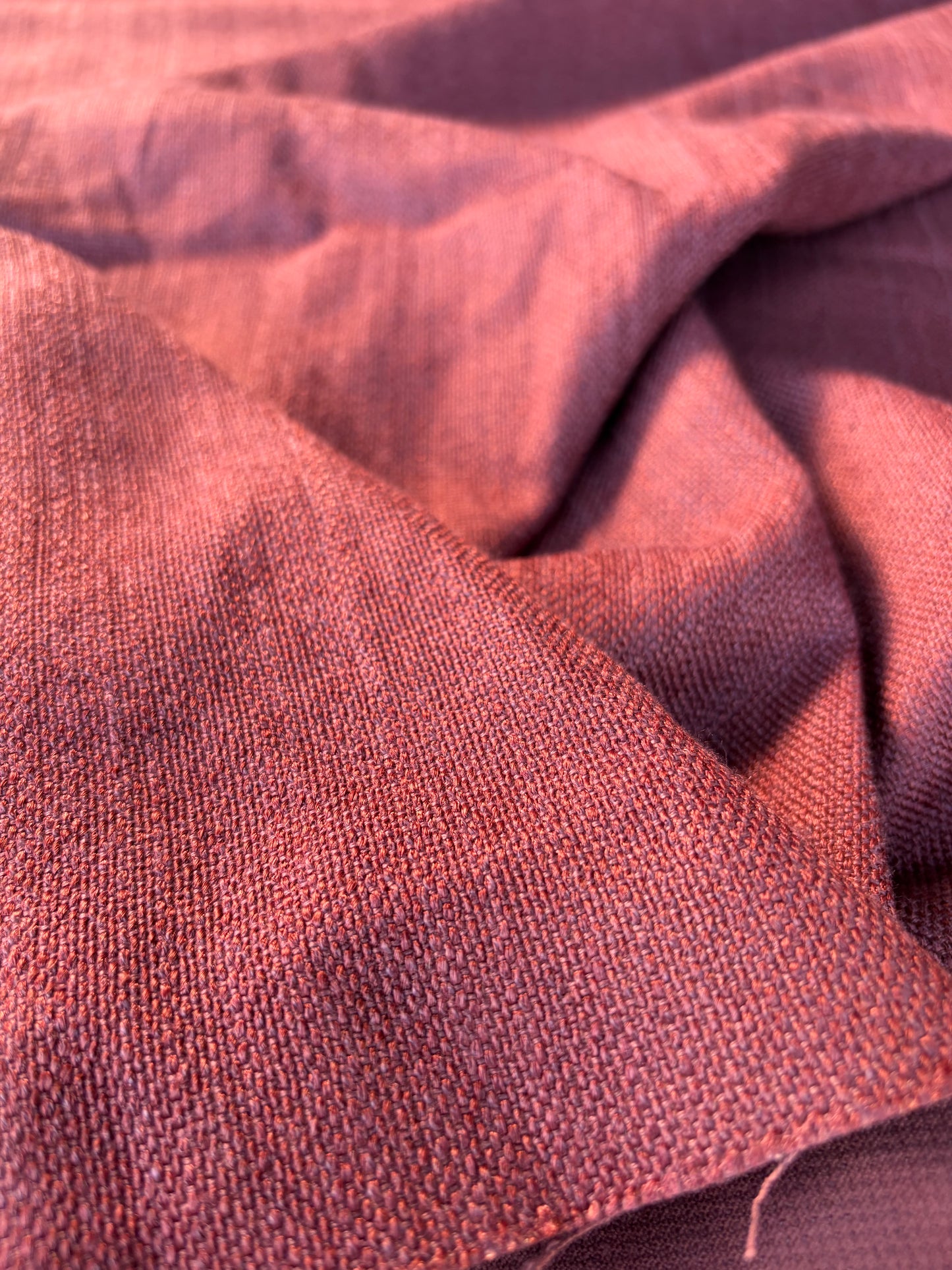 TOTO 050 linen/viscose panama burgundy