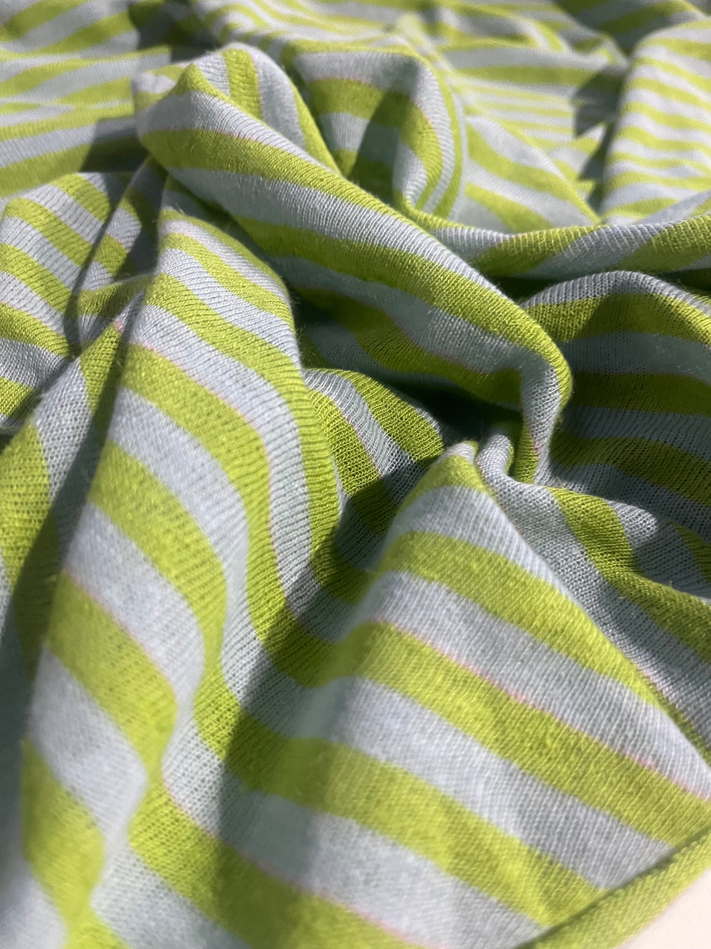 KNITTIES 017 jersey linen/cotton lilac/apple