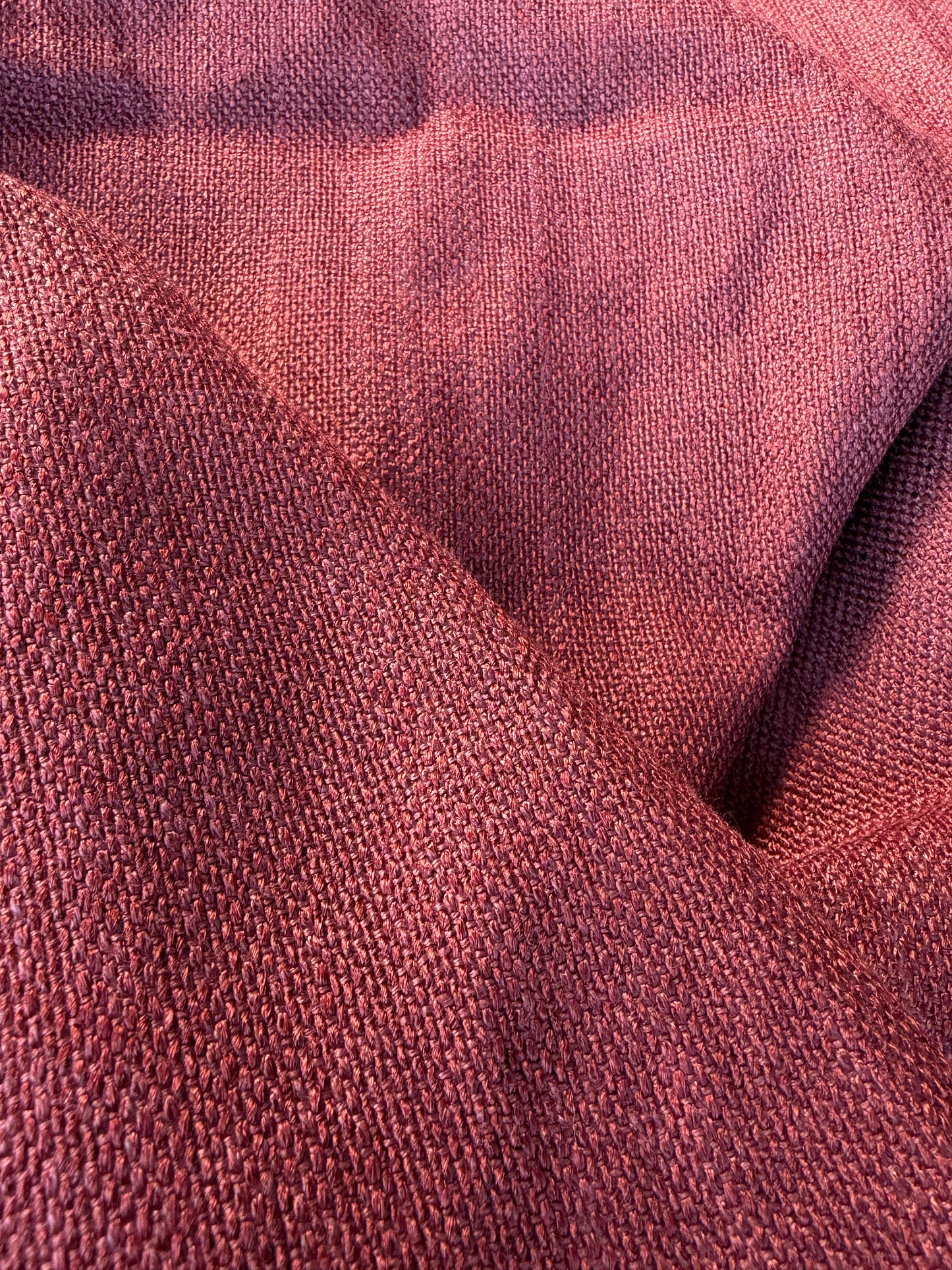 TOTO 050 linen/viscose panama burgundy