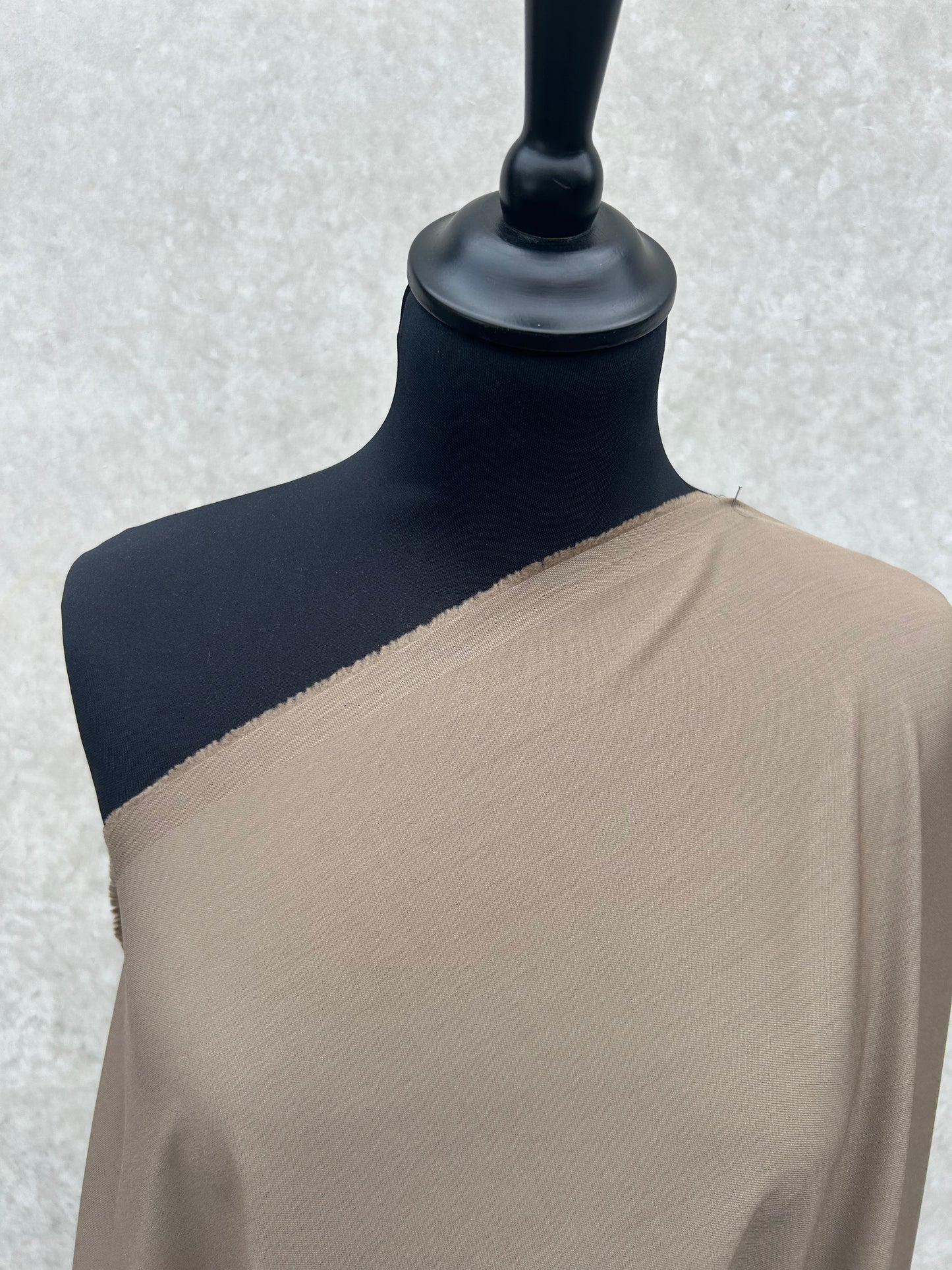 PREM10054 soft and fluid broken twill stretch Loro Piana olive