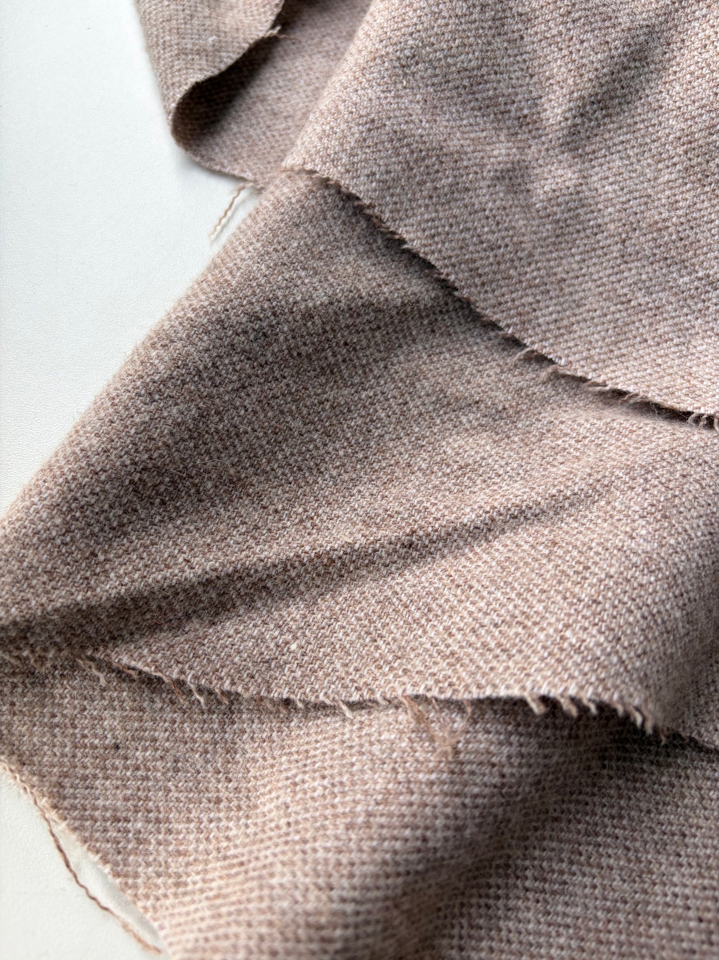 FELICE 008 camel/brown coloured carded wool tweed