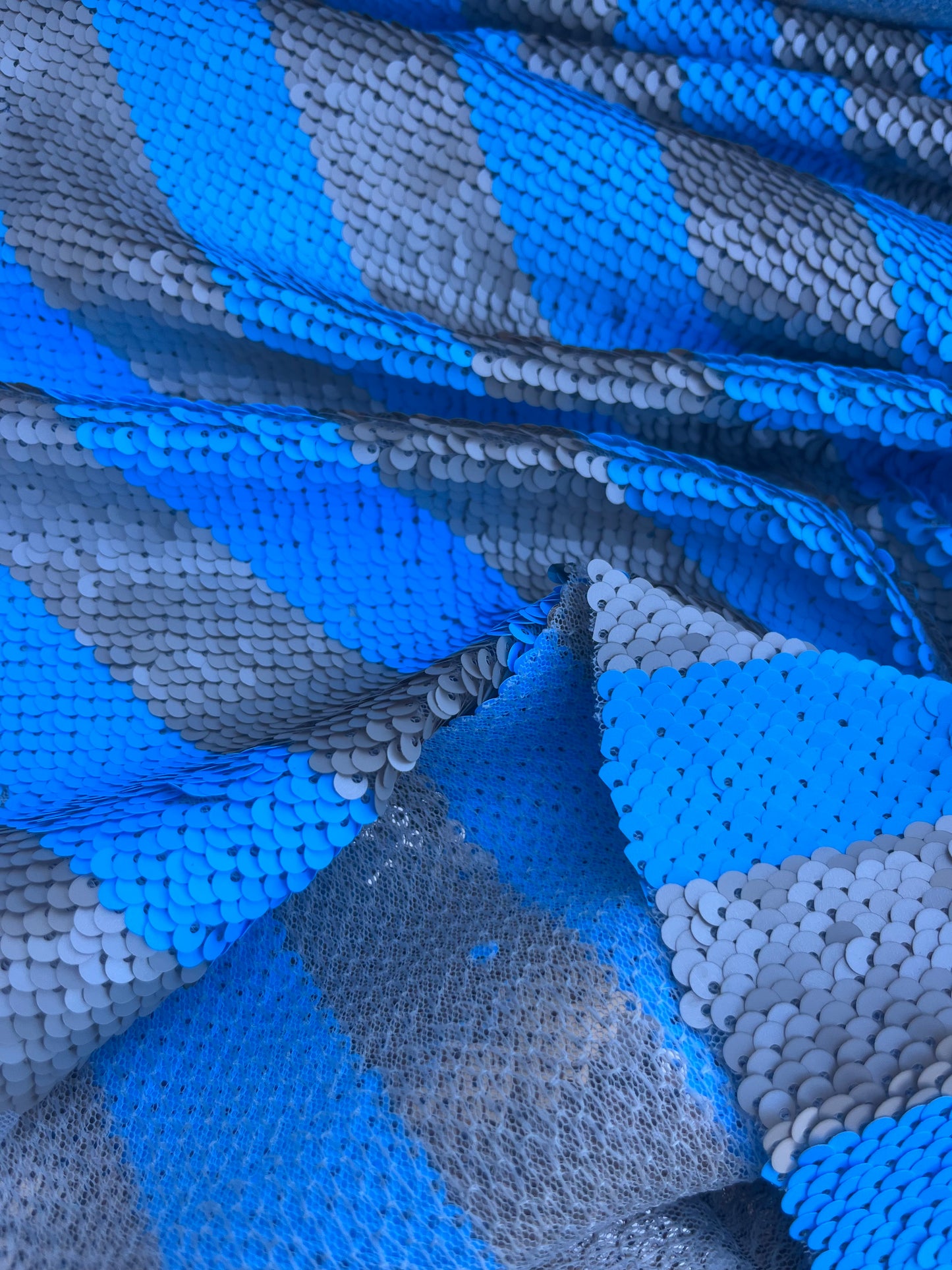 NENA 012 mesh sequins turquoise stripes