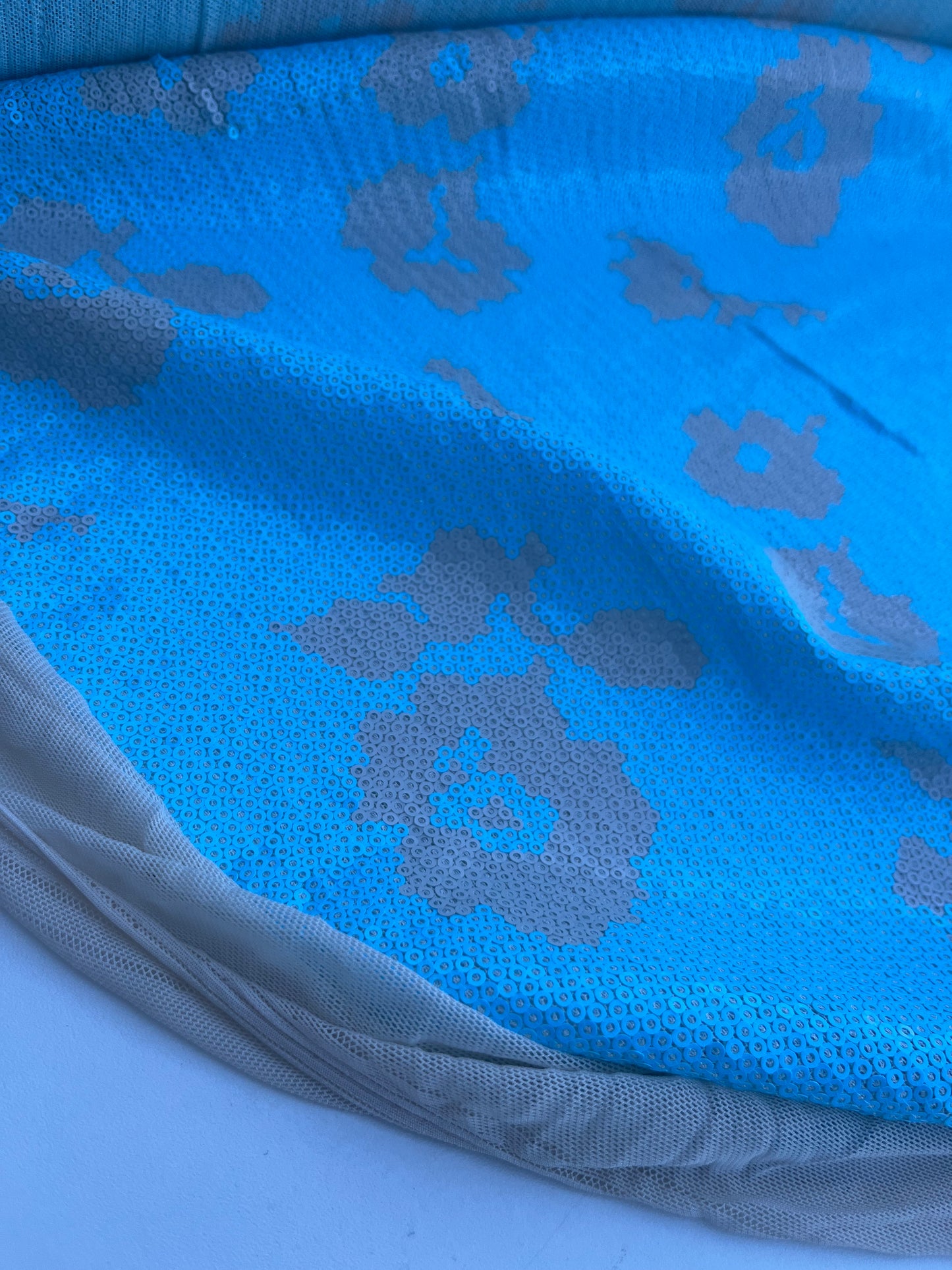 NENA 013 mesh sequins aqua flowers