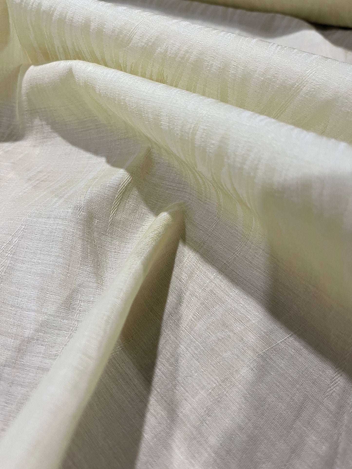 G01 CAN 058  jacquard WOOL SILK ivory