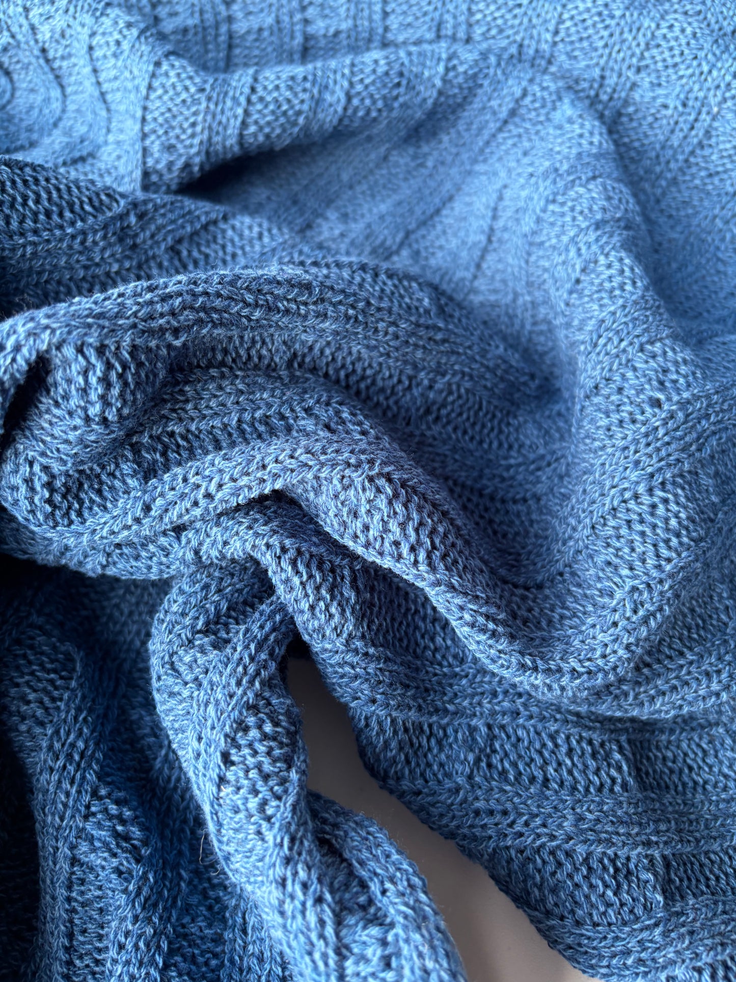 FELICE 012 azur coloured knitted cable cotton/wool
